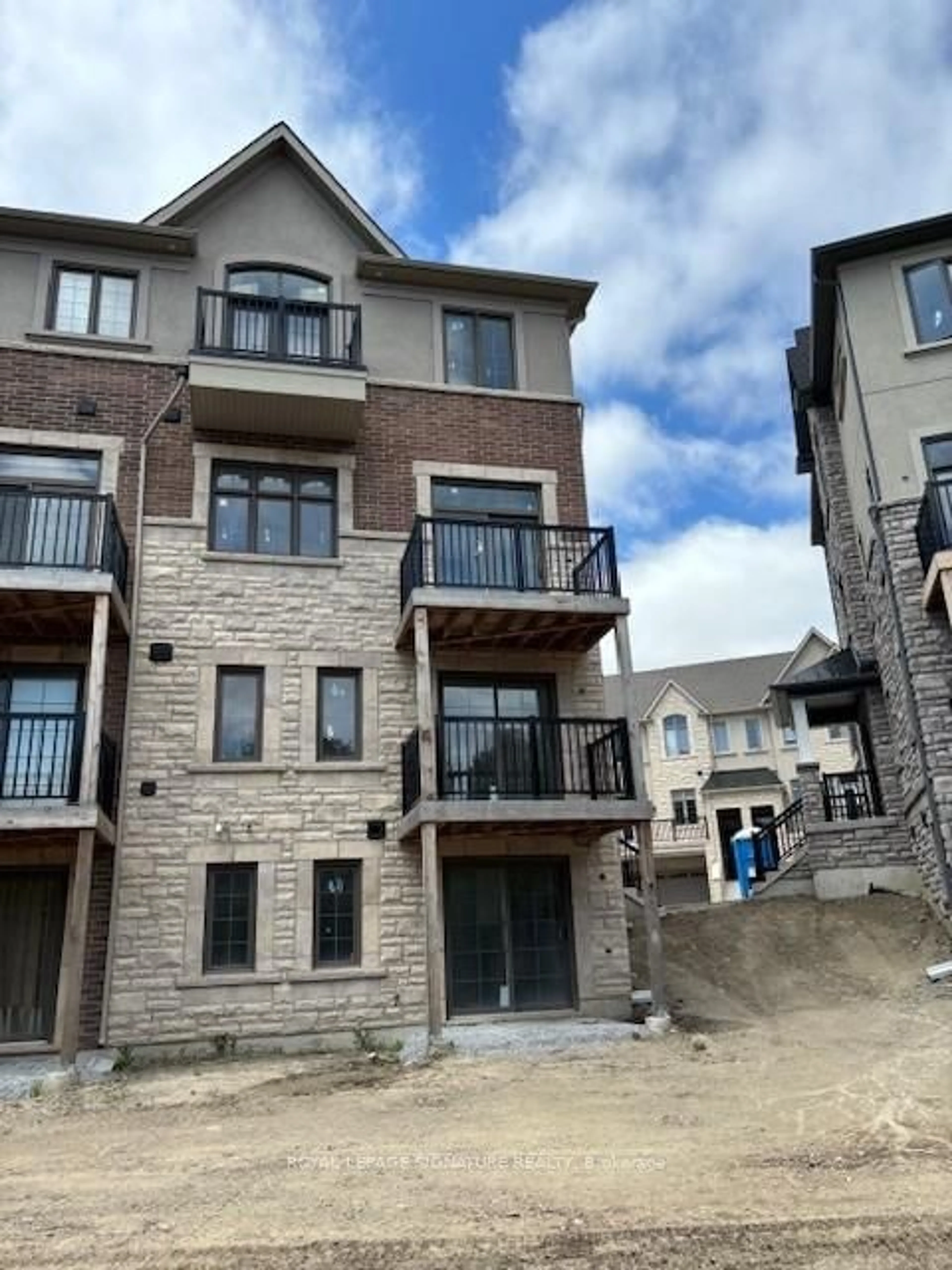 Unknown for 87 West Village Lane, Markham Ontario L6C 3L5