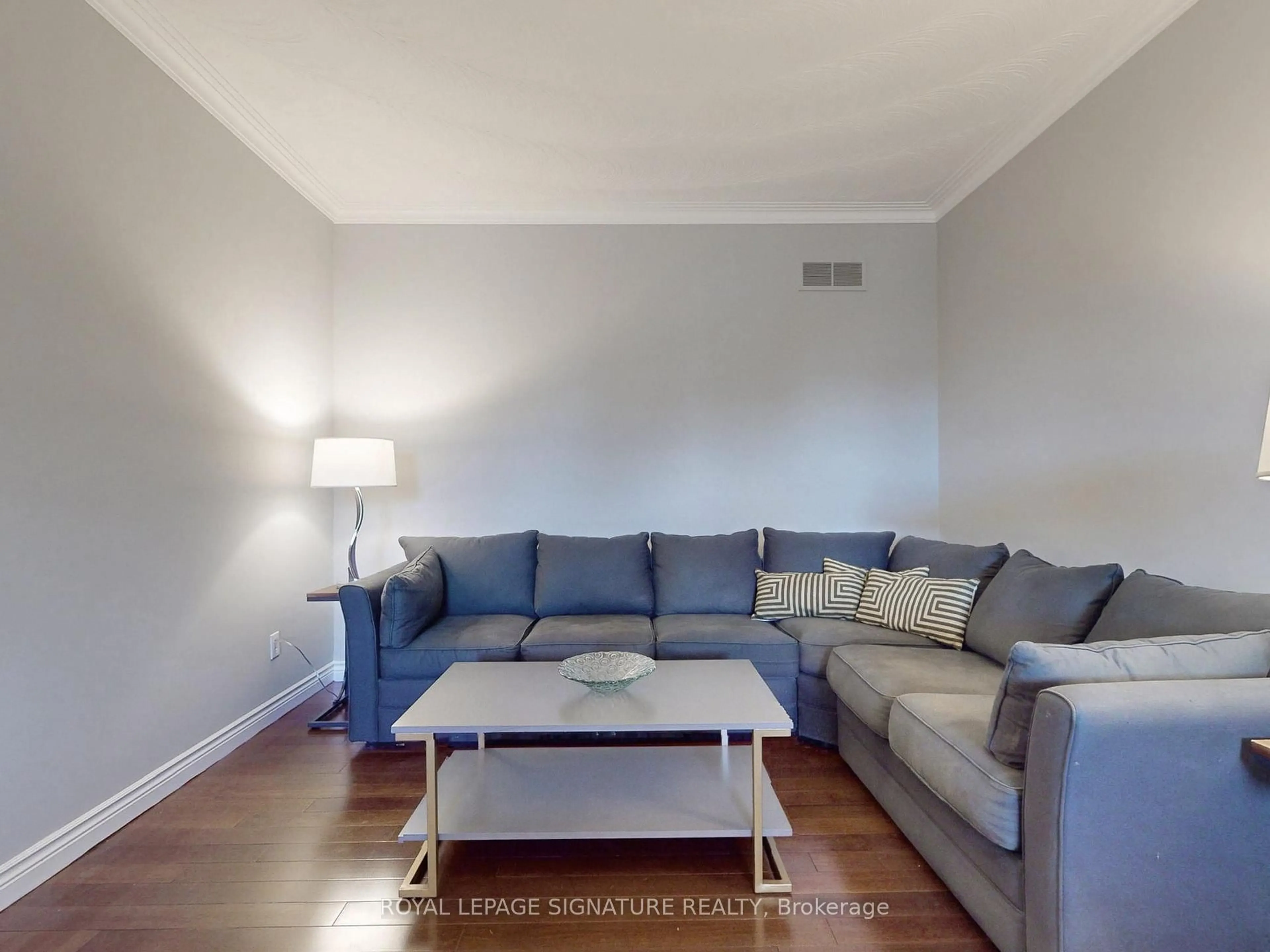 Living room with furniture, unknown for 81 Garden Ave, Richmond Hill Ontario L4C 6L6