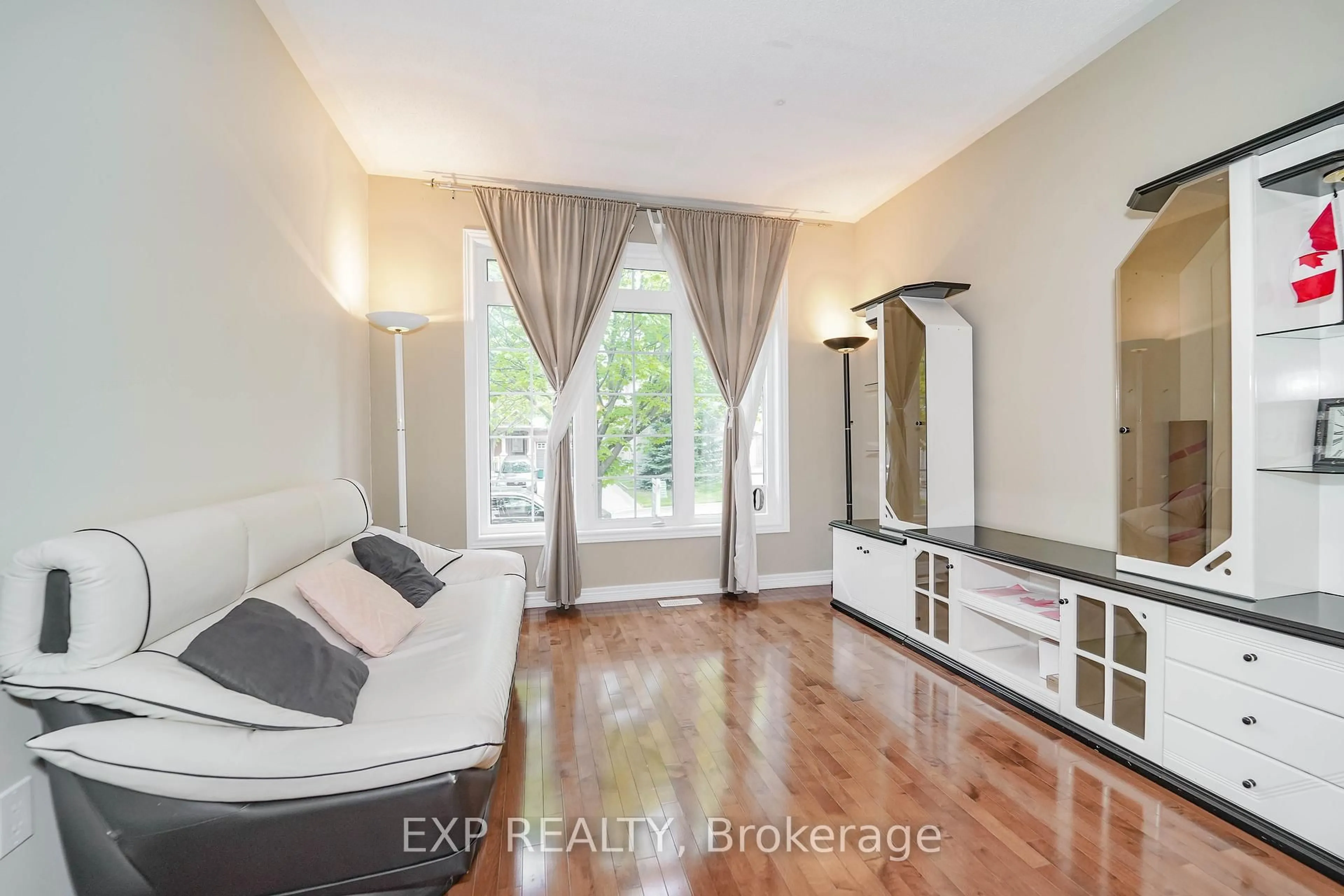 Unknown for 70 Burgundy Tr, Vaughan Ontario L4J 8V9