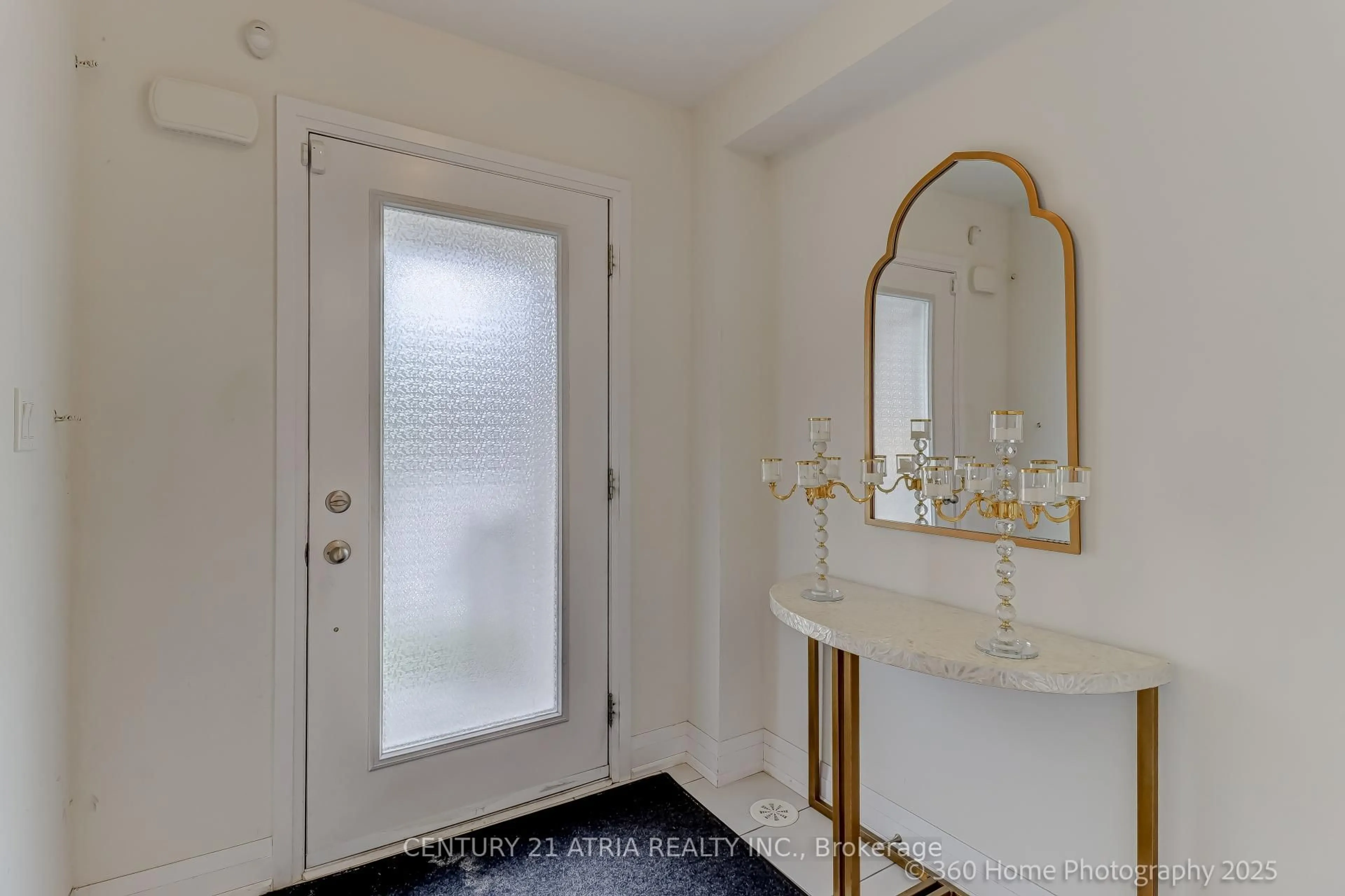 Indoor entryway for 186 Money Penny Pl, Vaughan Ontario L4J 3M4