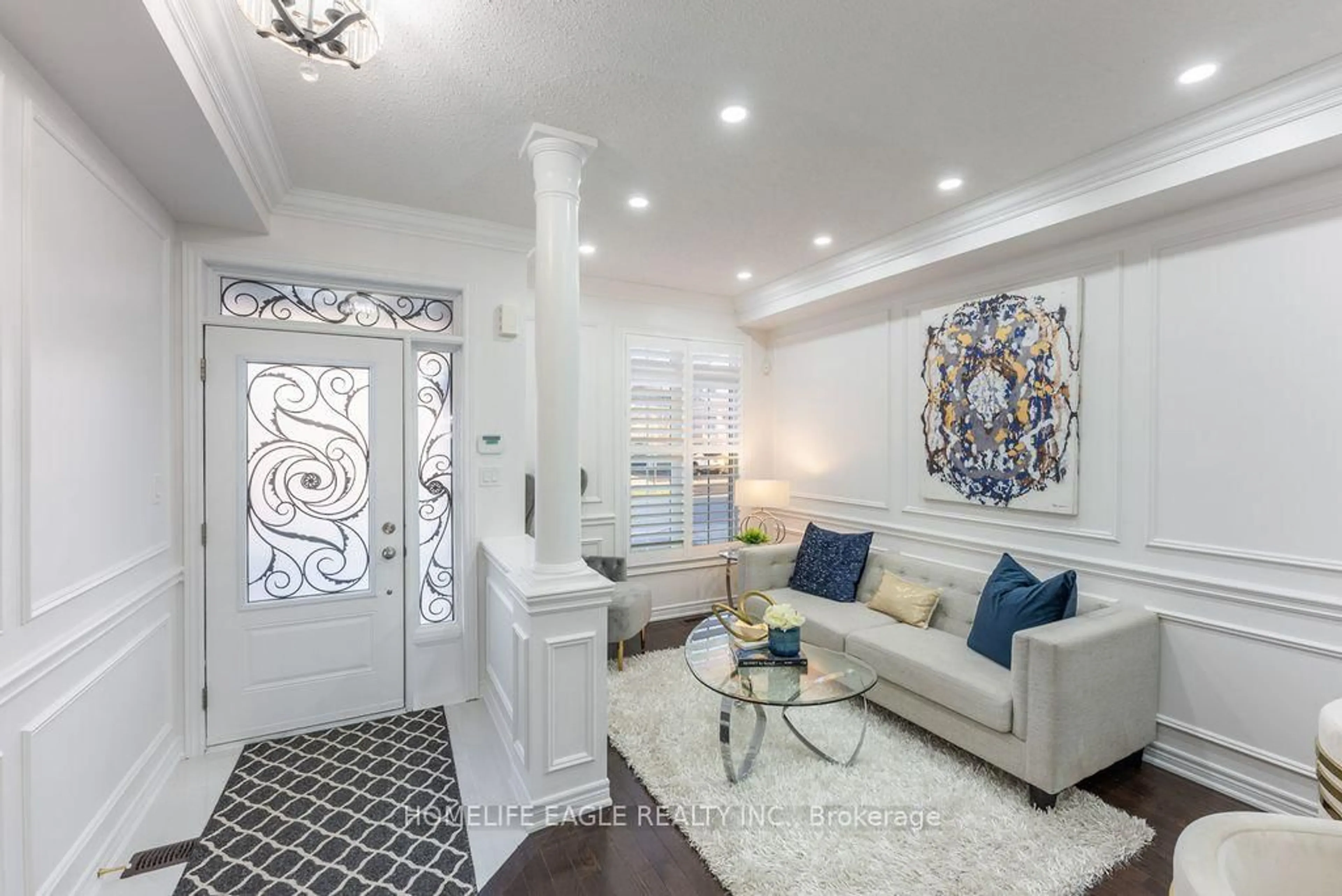 Living room with furniture, ceramic/tile floor for 71 Betony Dr, Richmond Hill Ontario L4E 0V6