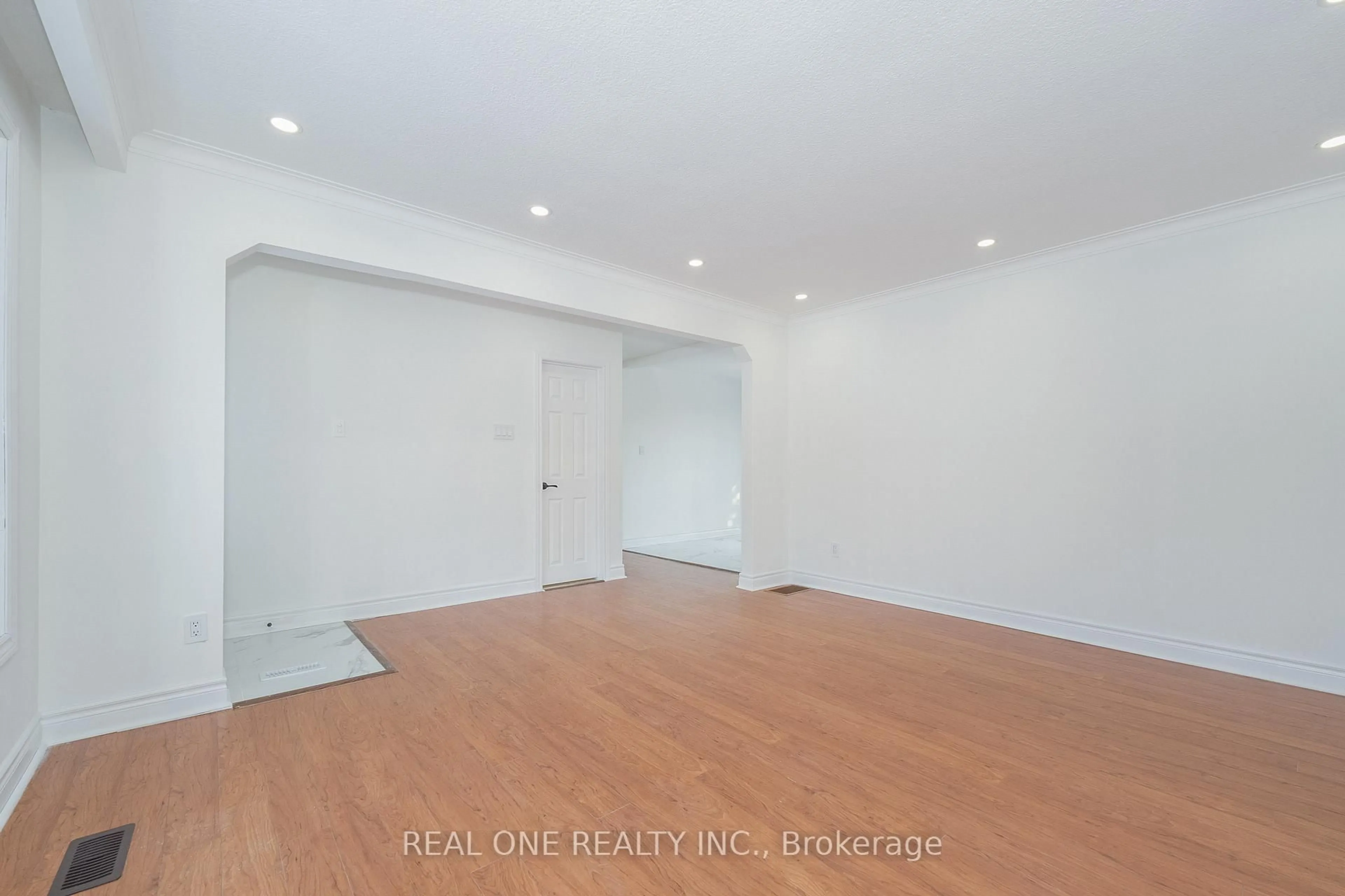 A pic of a room for 167 Felix Rd, Richmond Hill Ontario L4C 3M8