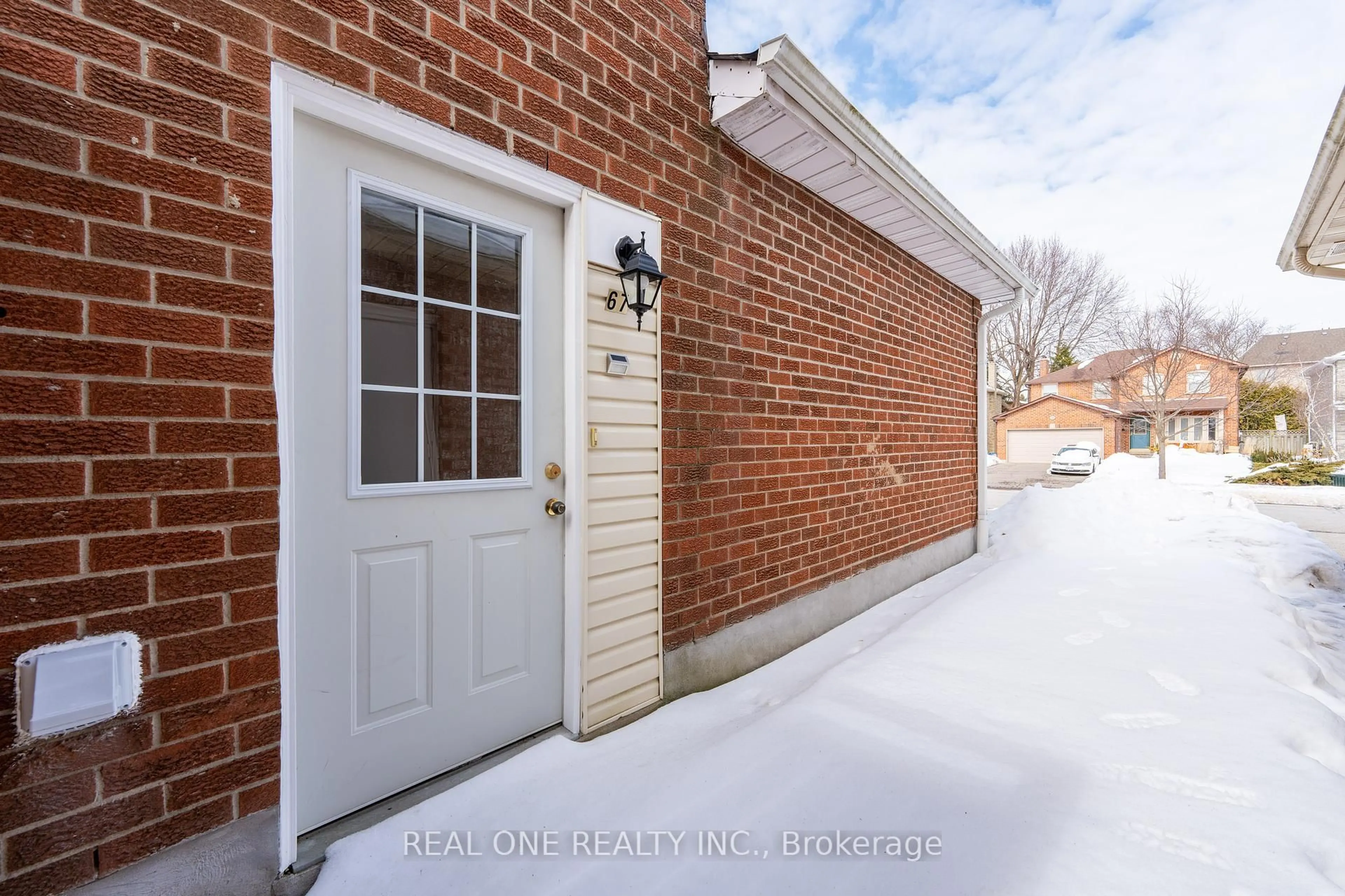 Home with brick exterior material, street for 67 Eleanor Circ, Richmond Hill Ontario L4C 6K6