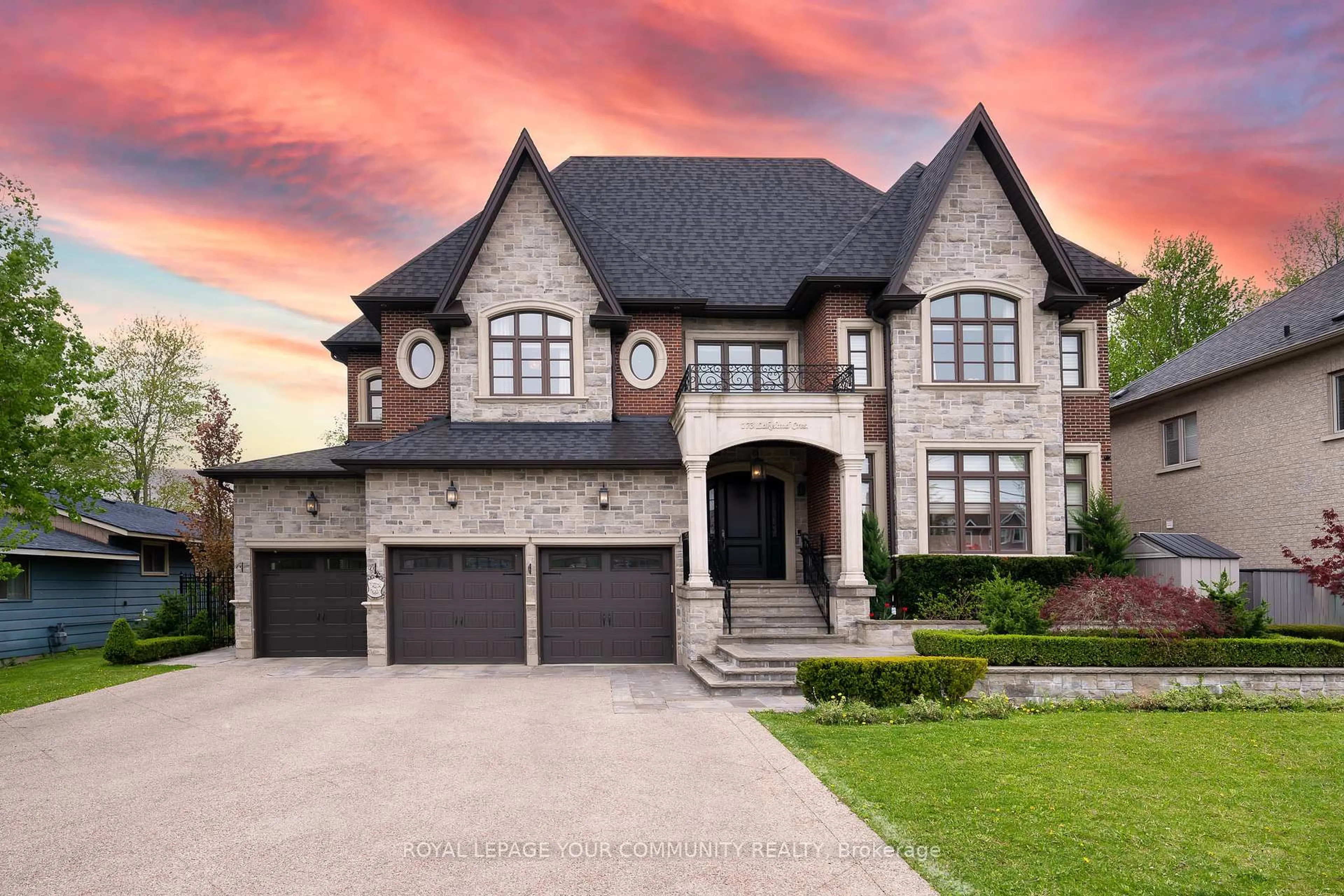 Home with brick exterior material, street for 173 Lakeland Cres, Richmond Hill Ontario L4E 3A4