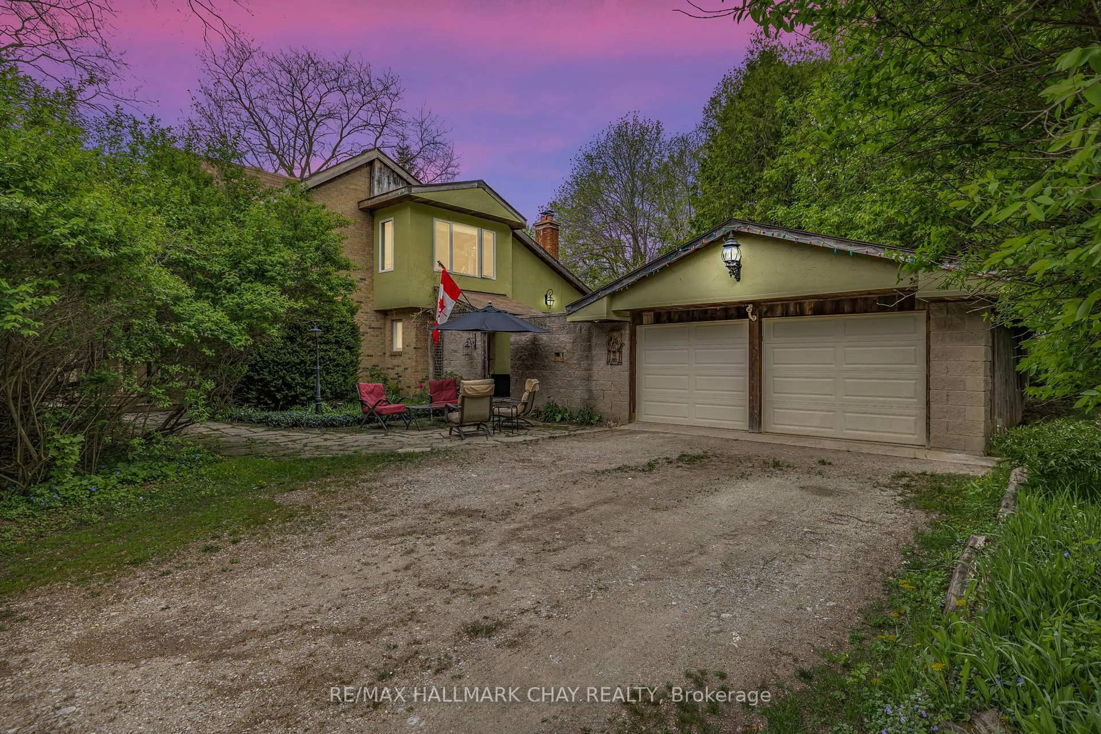 A pic from outside/outdoor area/front of a property/back of a property/a pic from drone, street for 6402 9th Line, New Tecumseth Ontario L0G 1A0