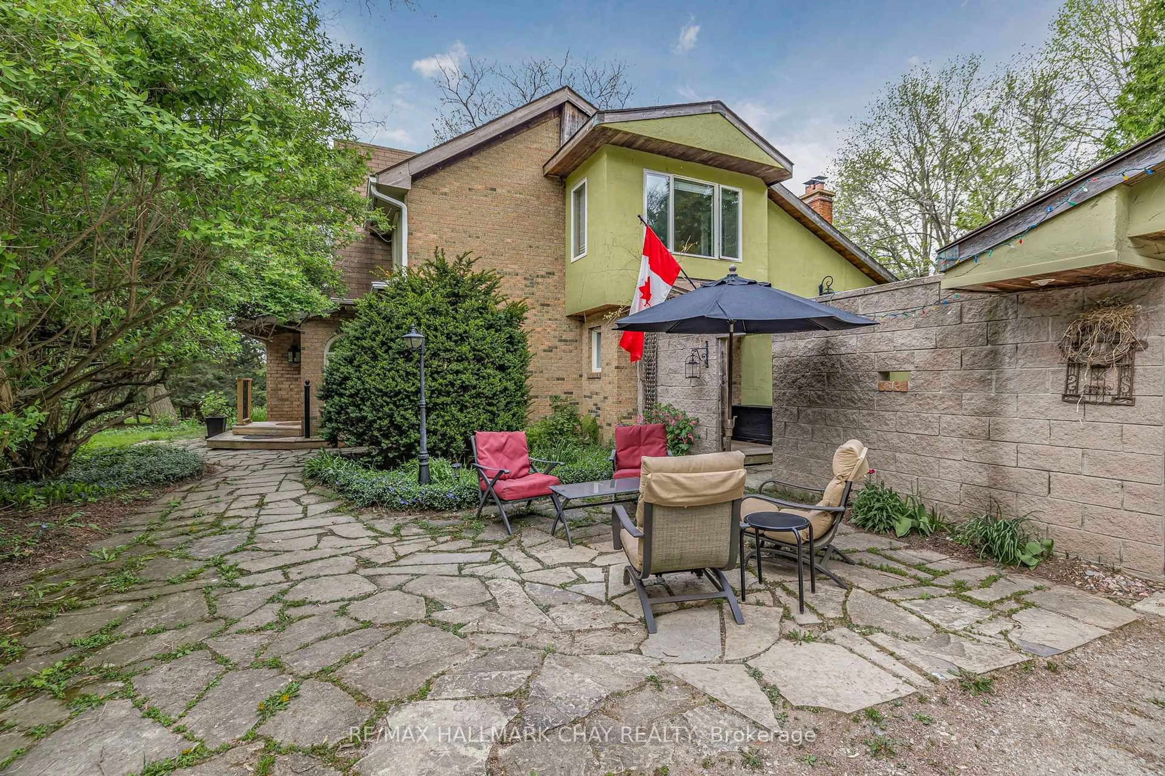 Patio, street for 6402 9th Line, New Tecumseth Ontario L0G 1A0