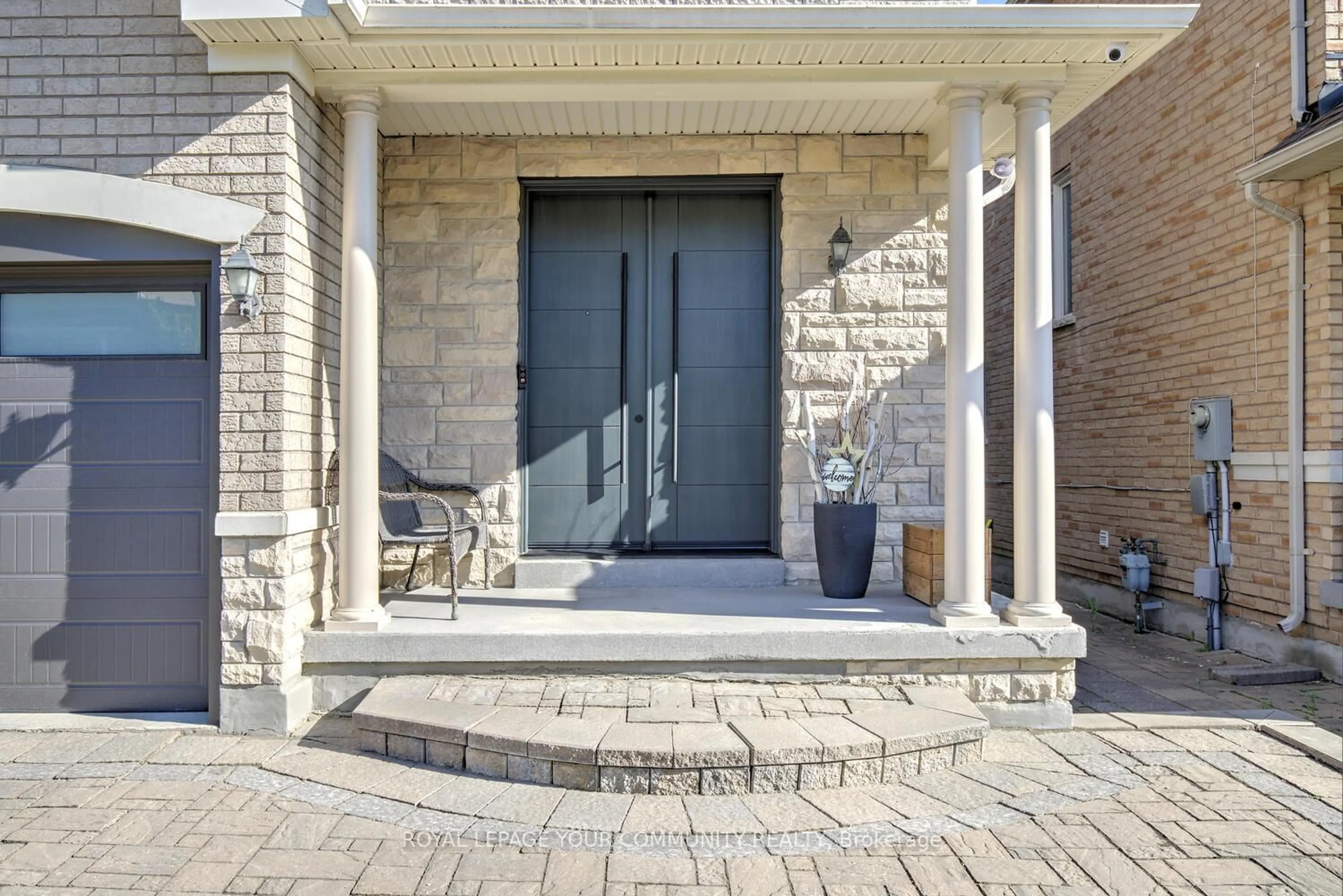Unknown for 127 Golden Forest Rd, Vaughan Ontario L6A 0S6
