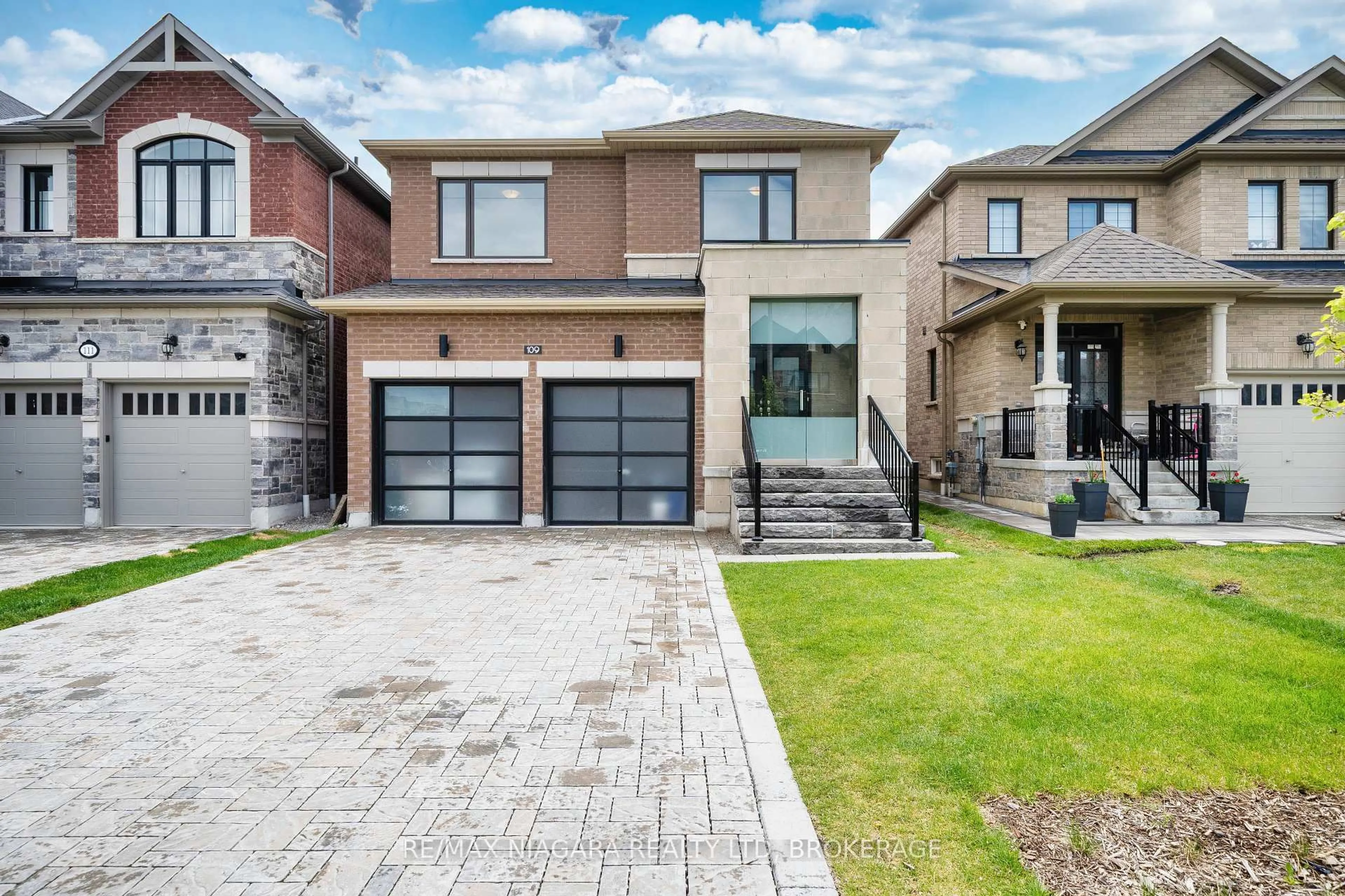 Home with brick exterior material, street for 109 Jinnah Ave, Markham Ontario L3S 0G4
