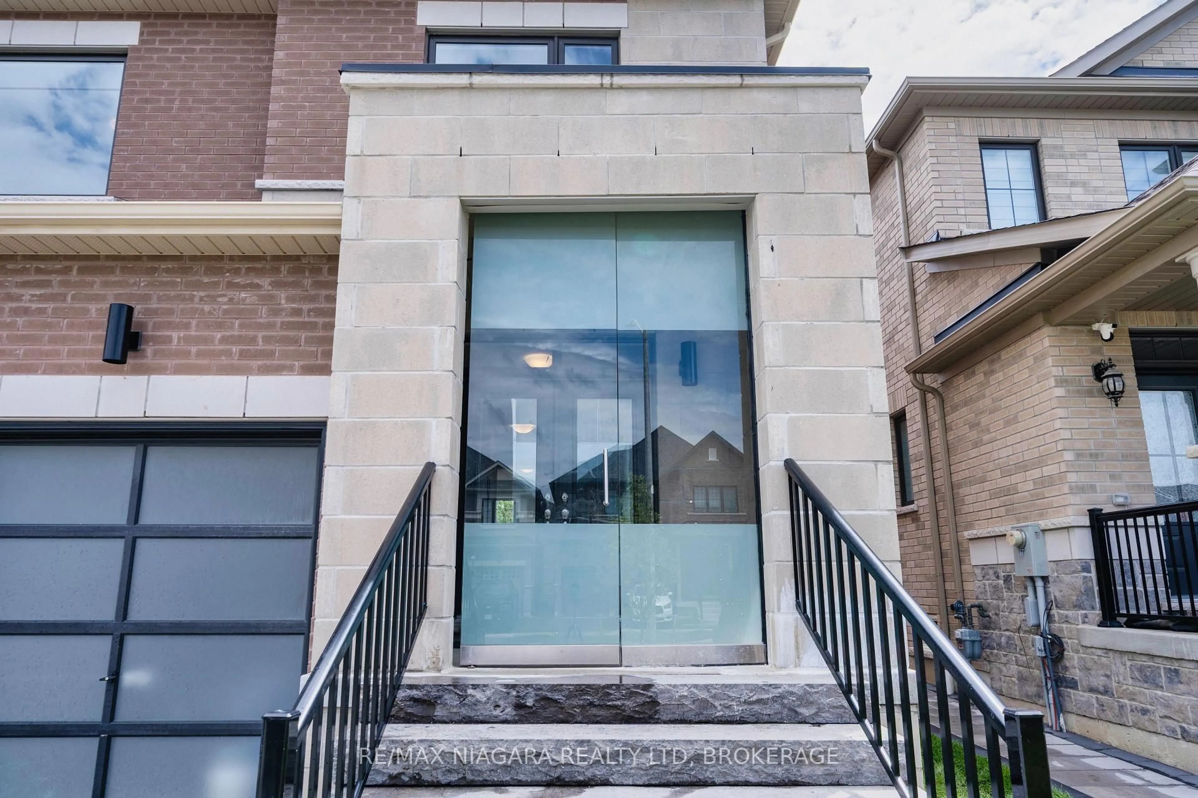 Unknown for 109 Jinnah Ave, Markham Ontario L3S 0G4