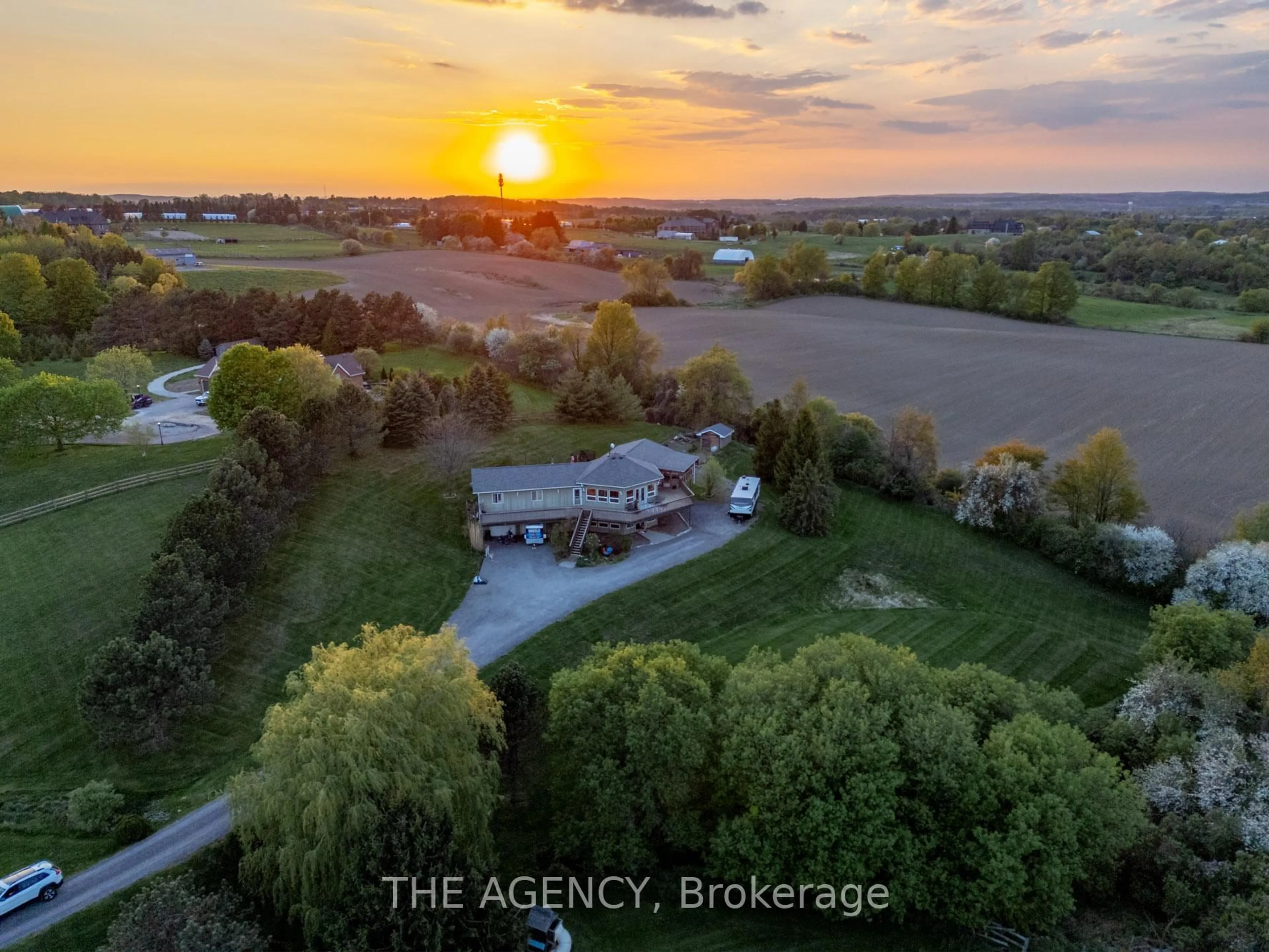 A pic from outside/outdoor area/front of a property/back of a property/a pic from drone, building for 5800 17th Sideroad N/A, King Ontario L0G 1T0