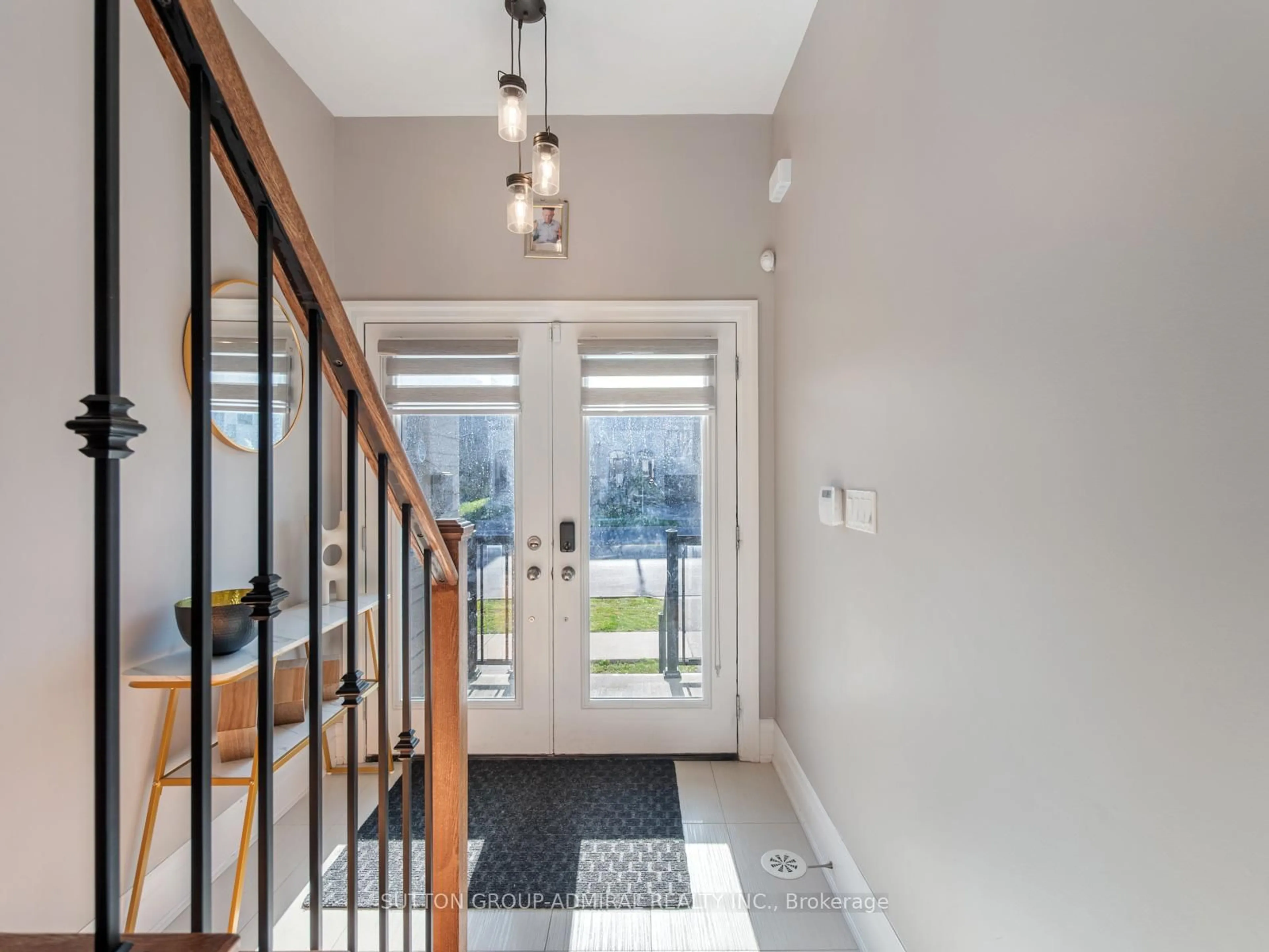 Indoor entryway for 251 Thomas Cook Ave, Vaughan Ontario L6A 5A1