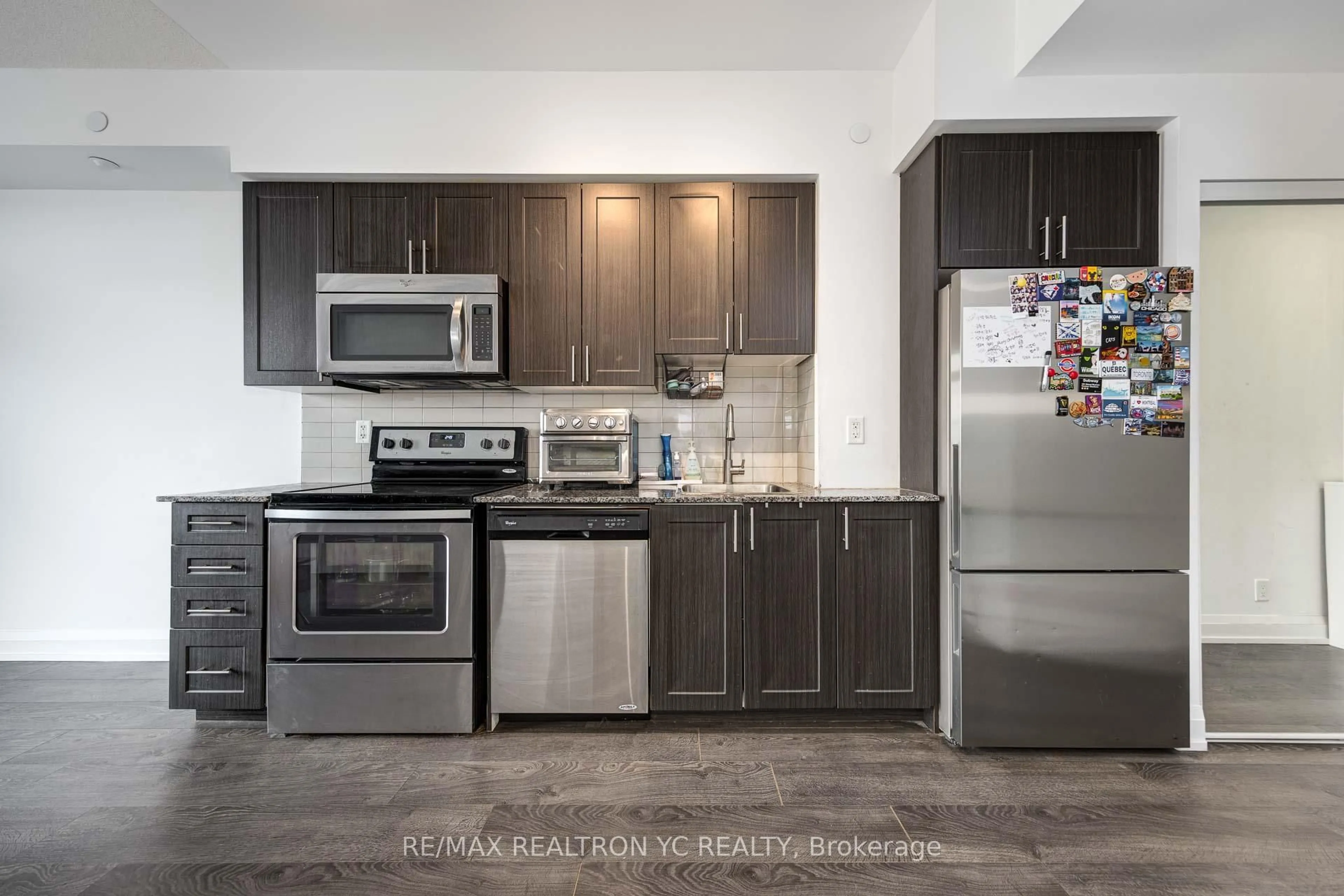 Standard kitchen, unknown for 7900 Bathurst St #528, Vaughan Ontario L4J 0J9