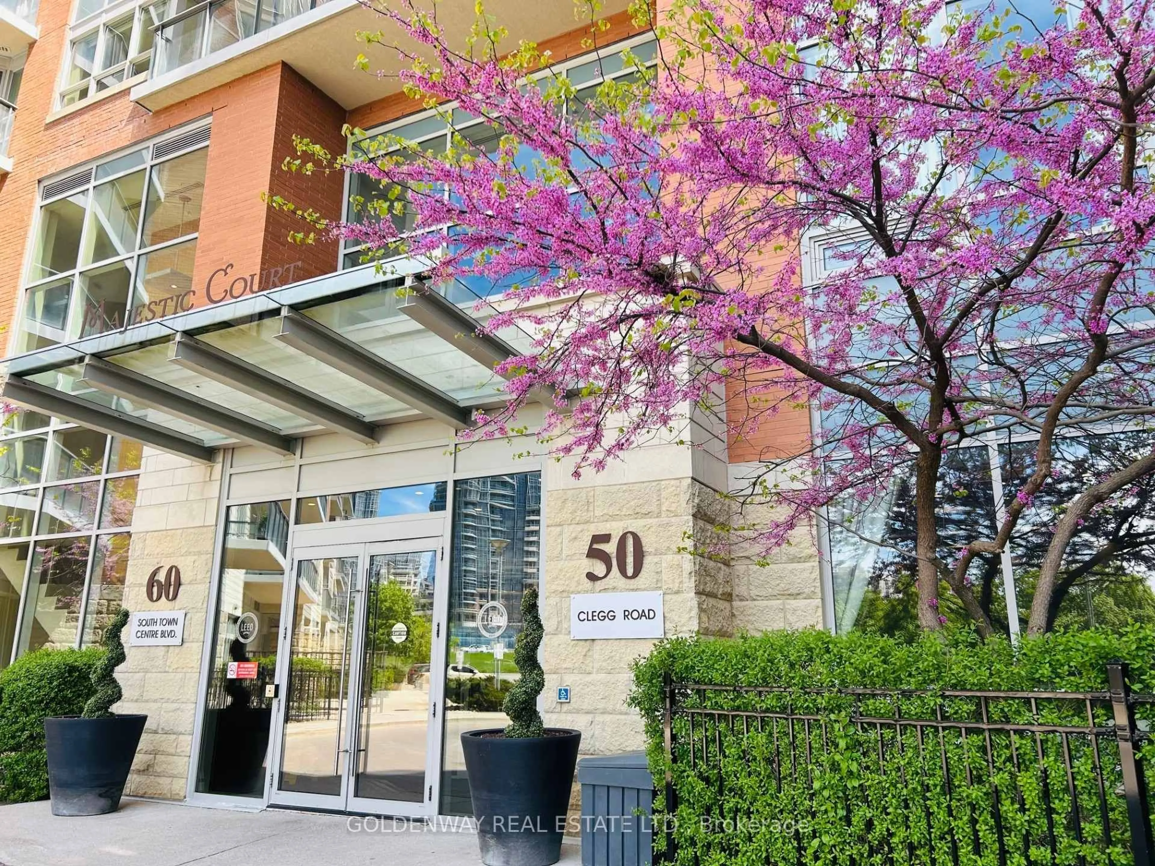 Indoor foyer for 50 Clegg Rd #615, Markham Ontario L6G 0C6