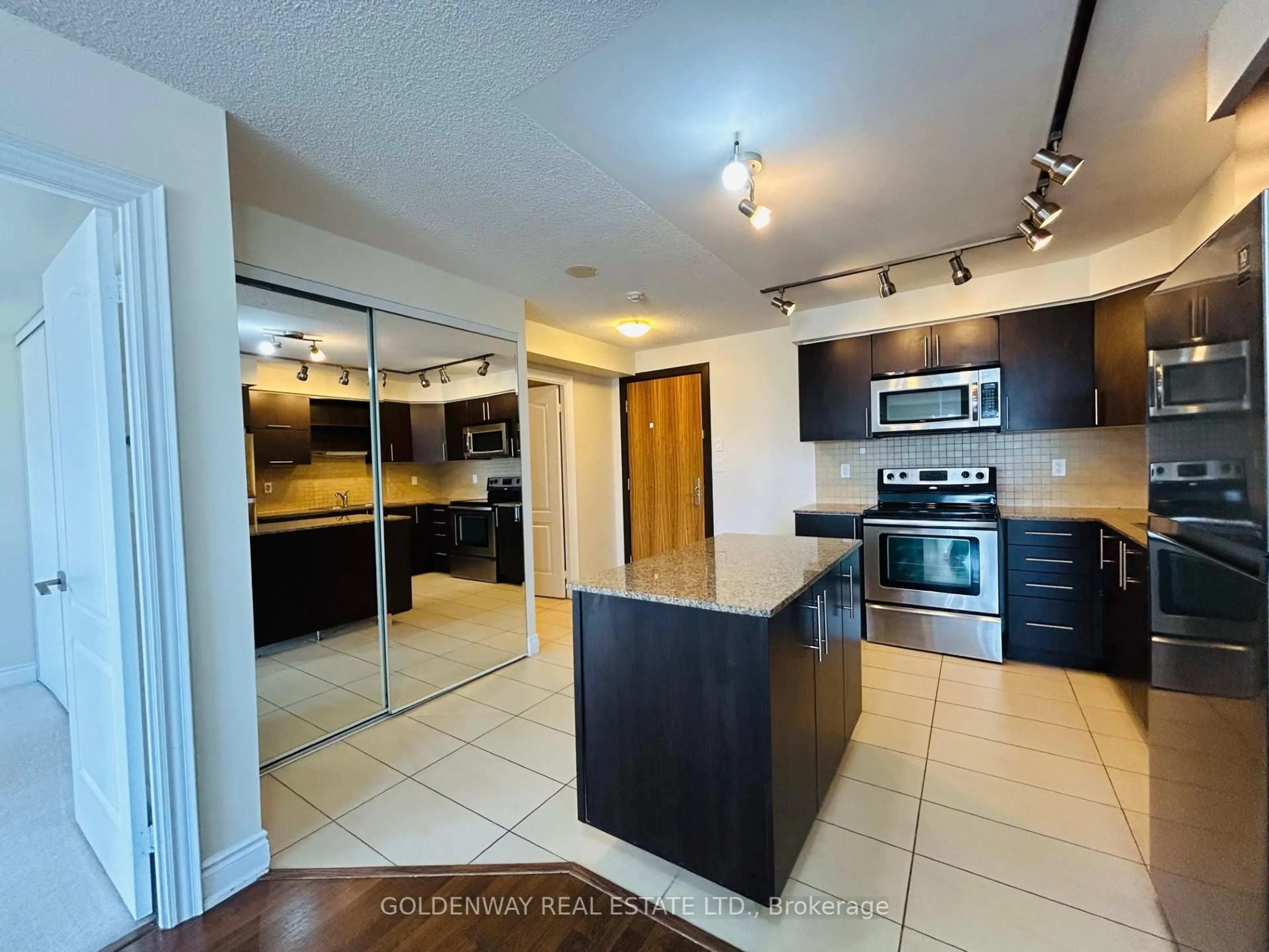 Open concept kitchen, ceramic/tile floor for 50 Clegg Rd #615, Markham Ontario L6G 0C6