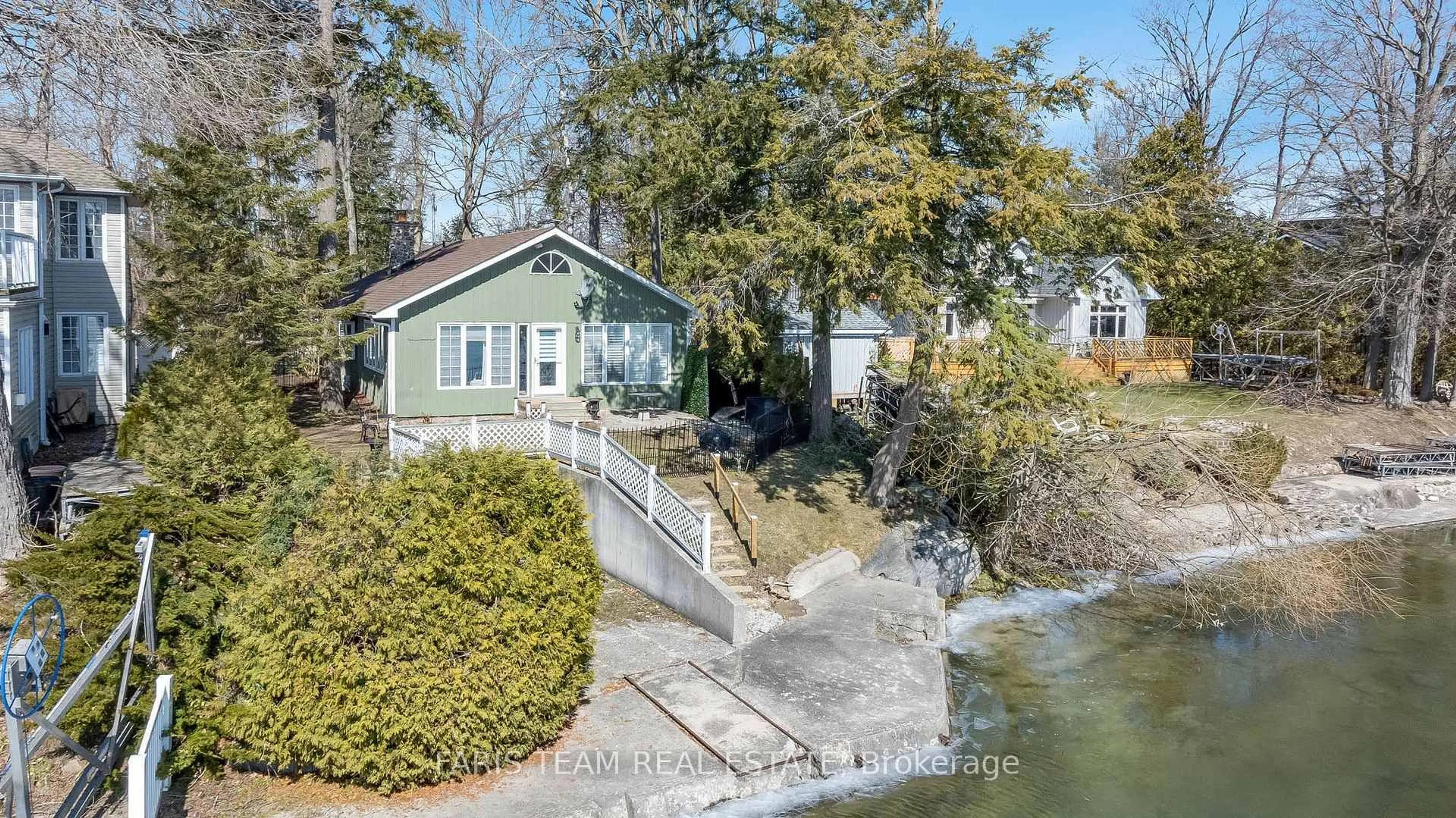 A pic from outside/outdoor area/front of a property/back of a property/a pic from drone, water/lake/river/ocean view for 2855 Purvis St, Innisfil Ontario L9S 3K6