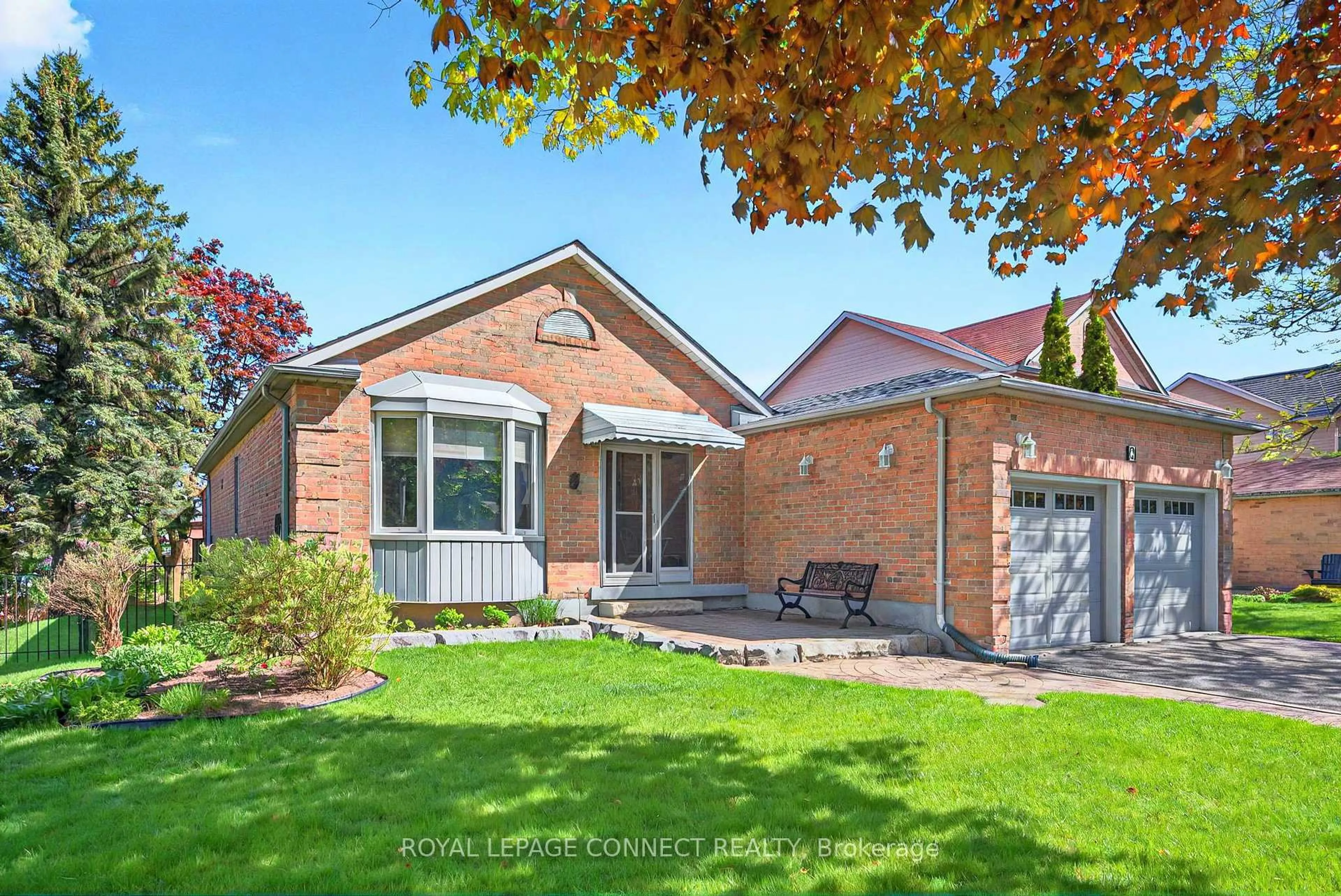 Home with brick exterior material, street for 2 Milgate Pl, Aurora Ontario L4G 5R2