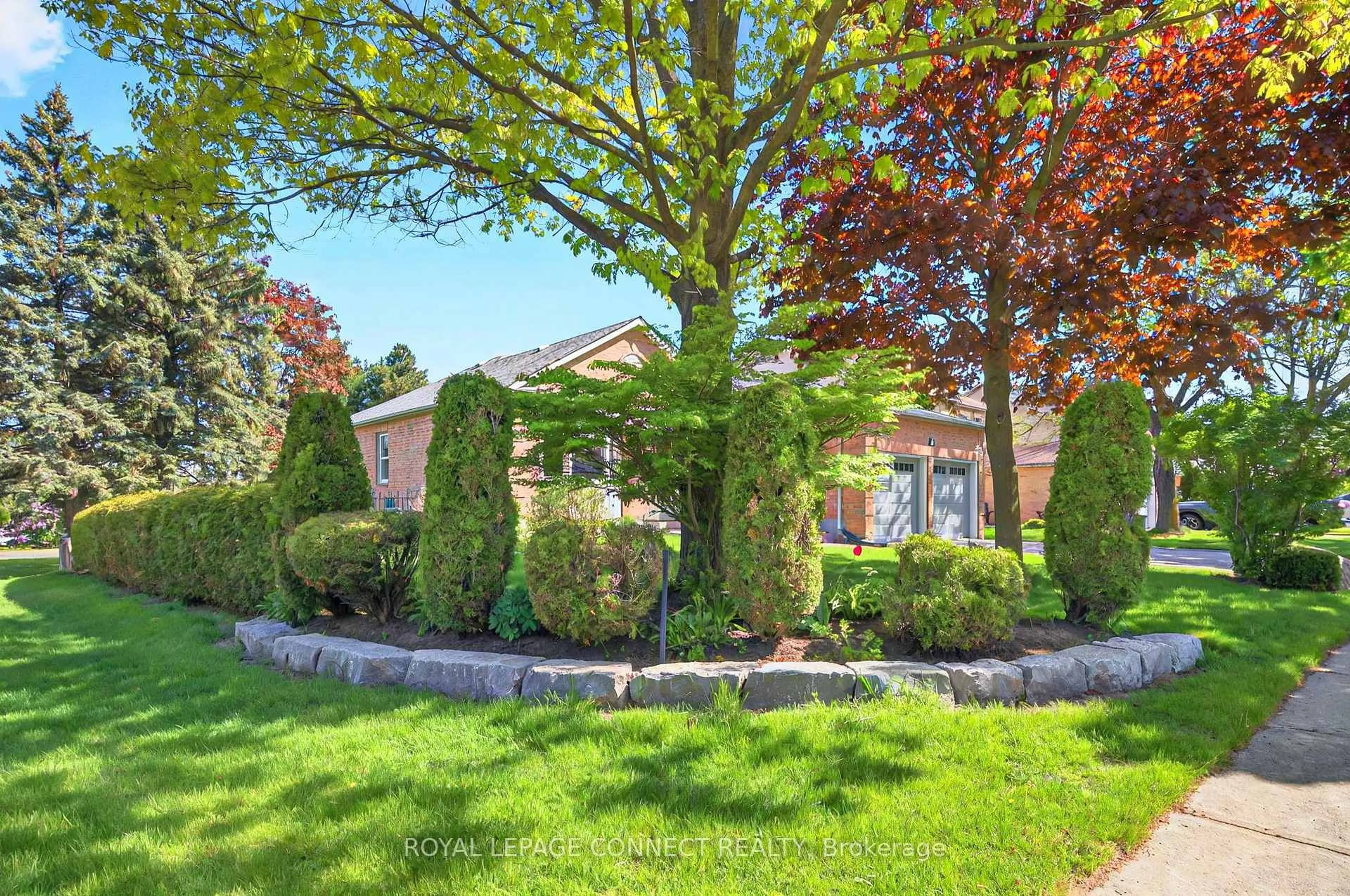 Unknown for 2 Milgate Pl, Aurora Ontario L4G 5R2