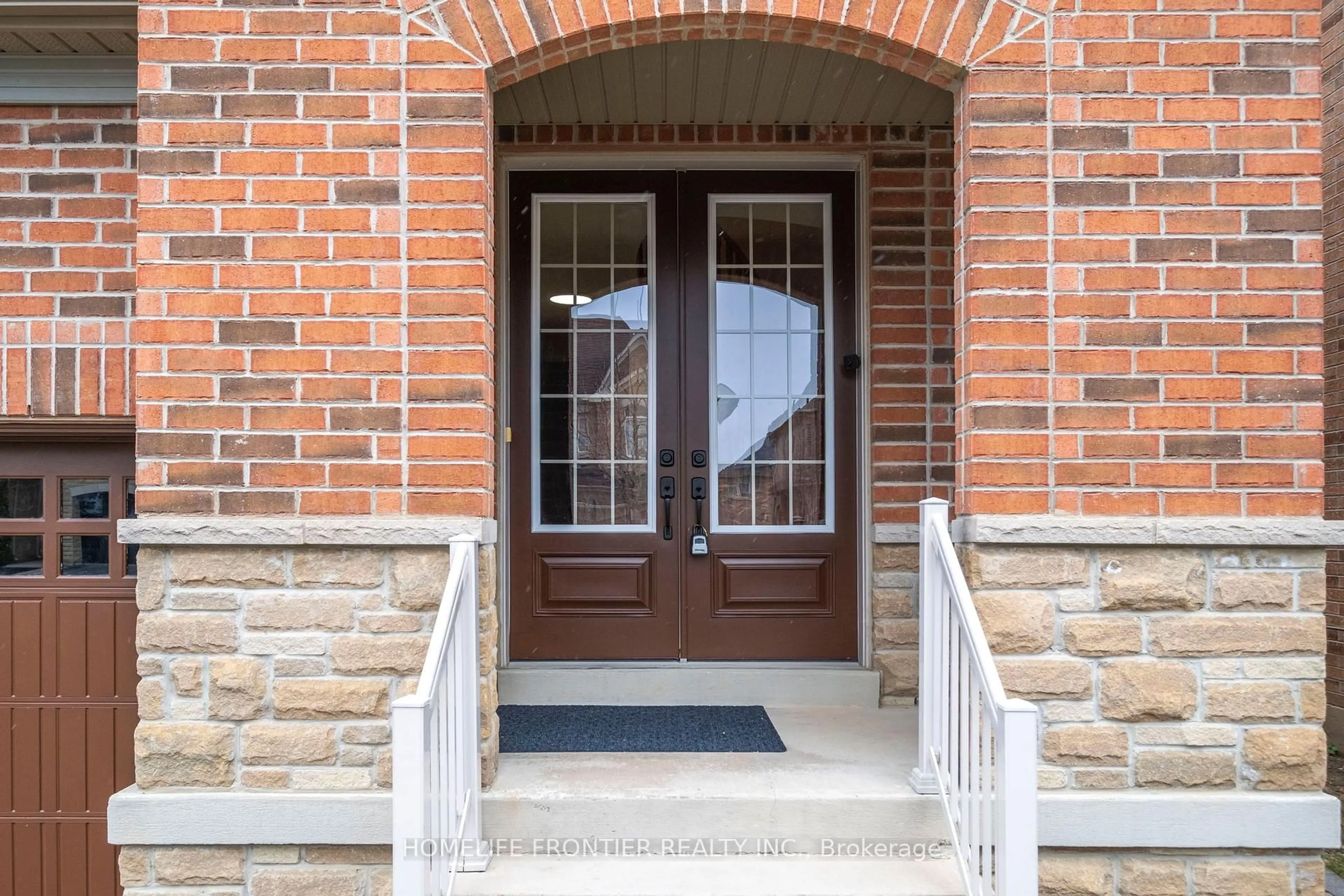 Indoor entryway for 92 Wardlaw Pl, Vaughan Ontario L4H 0Z9