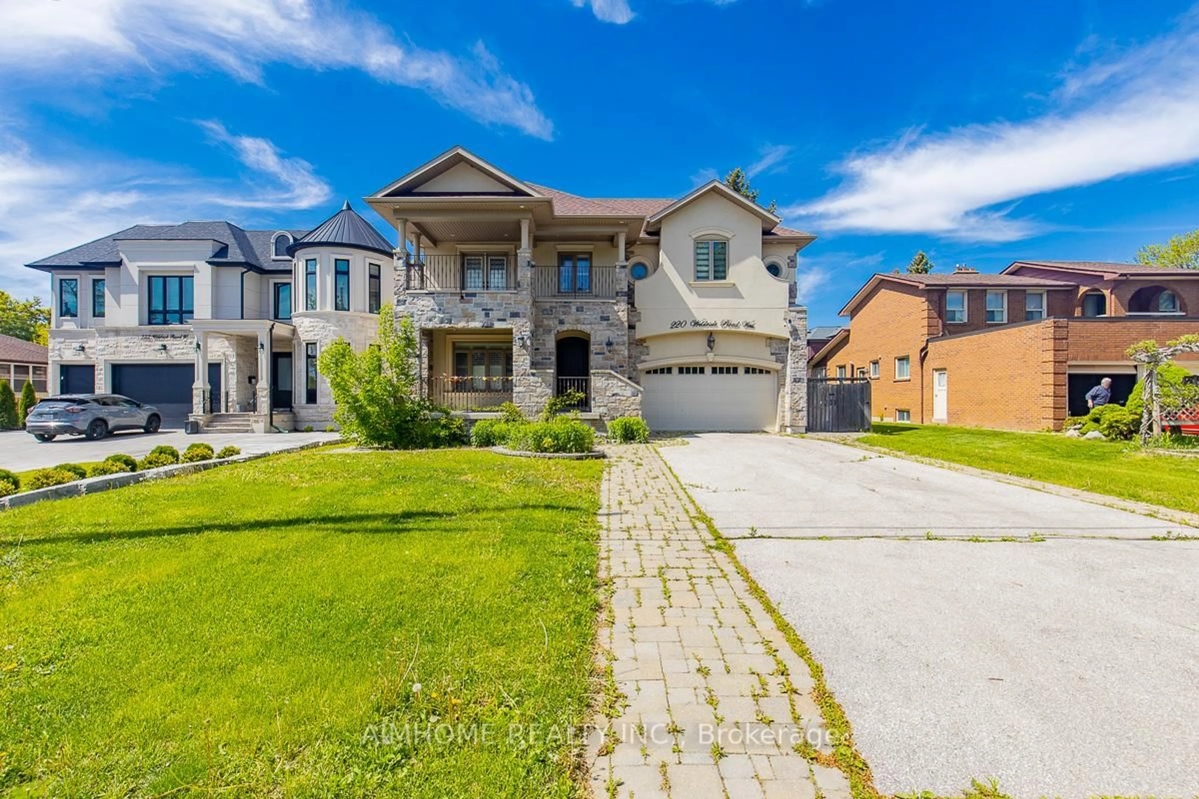 Home with brick exterior material, street for 220 Weldrick Rd, Richmond Hill Ontario L4C 3V3
