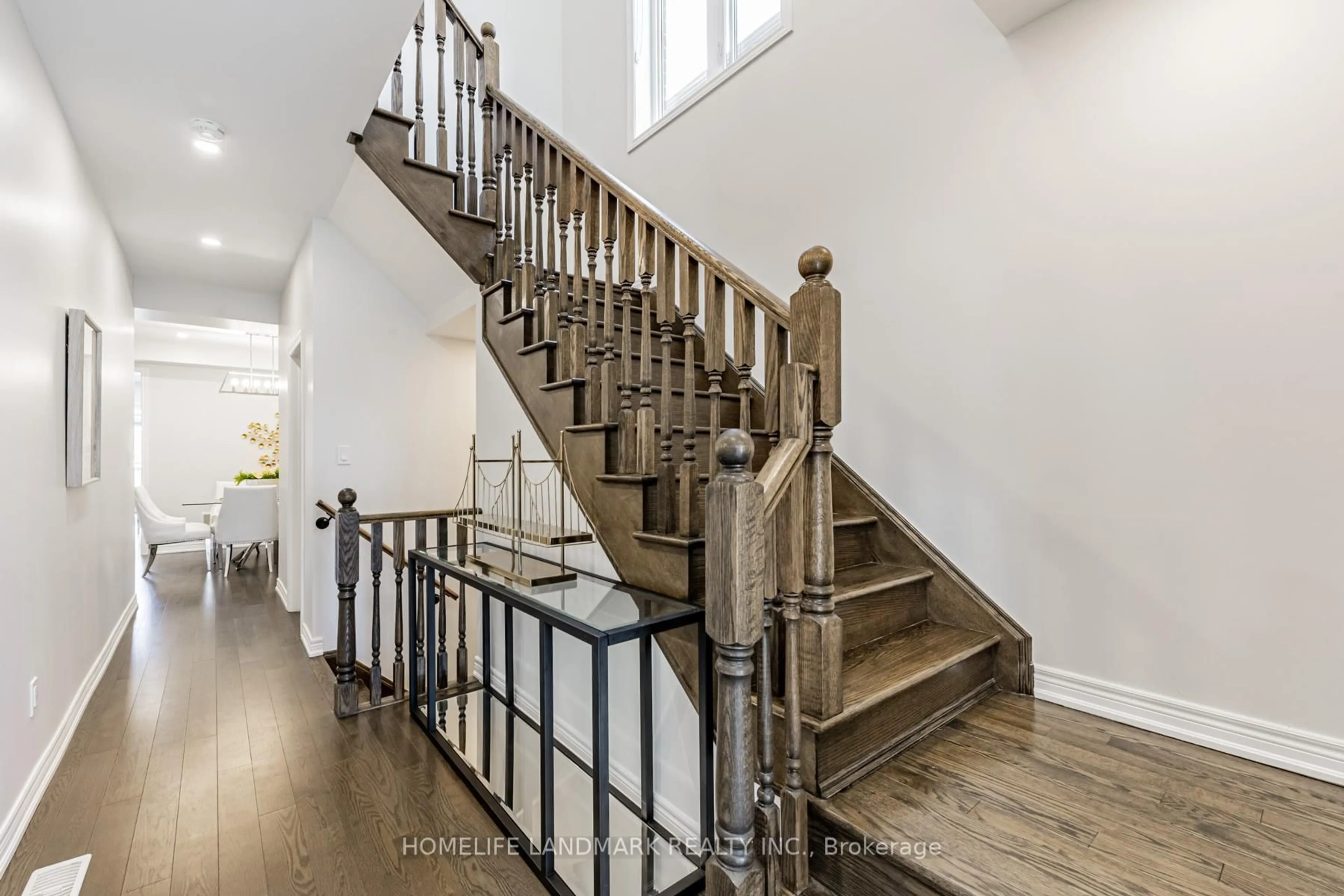 Stairs for 44 Gerden Dr, Richmond Hill Ontario L4S 0H1