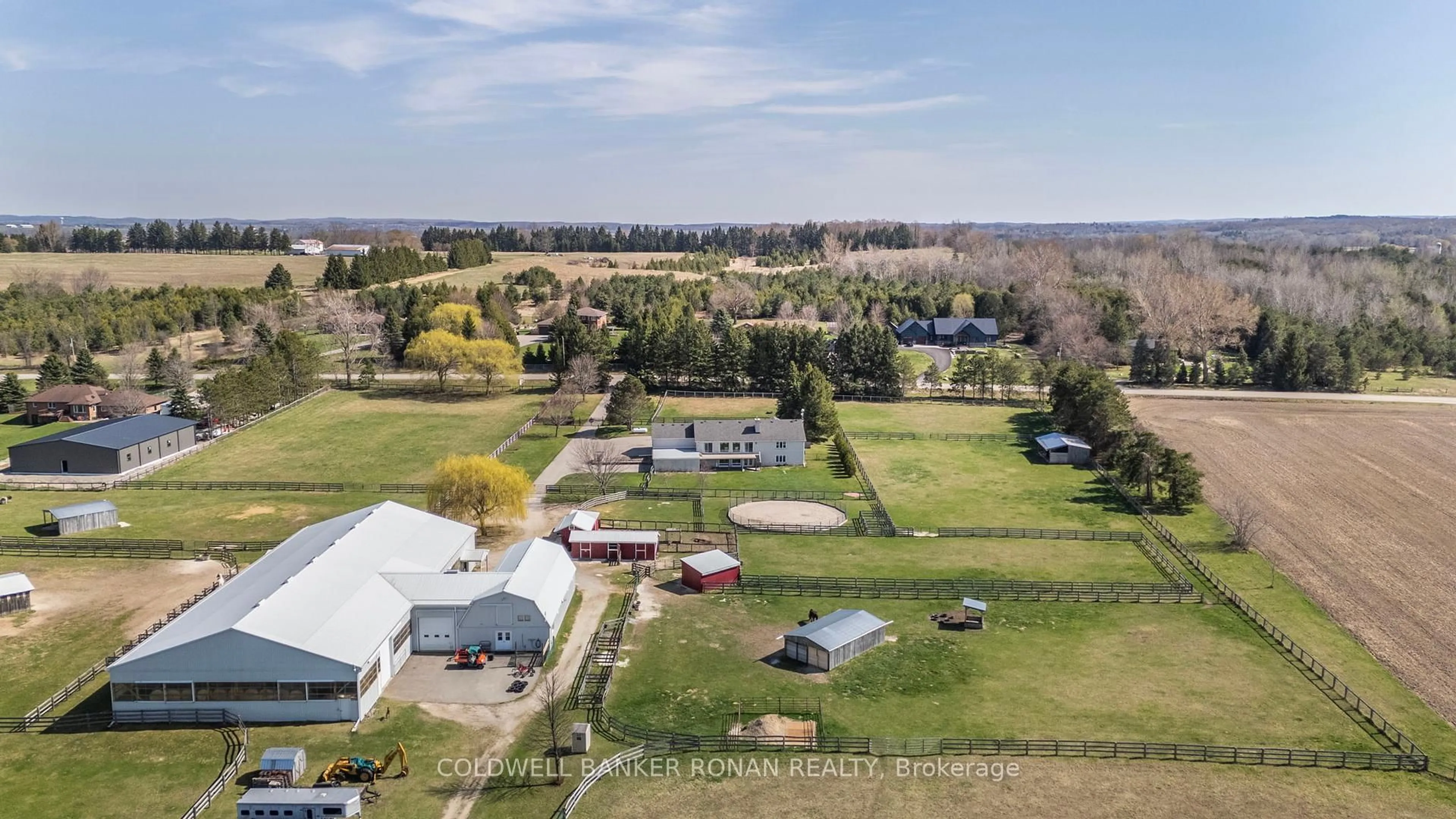 A pic from outside/outdoor area/front of a property/back of a property/a pic from drone, unknown for 8058 20th Sdrd, Adjala-Tosorontio Ontario L0G 1L0