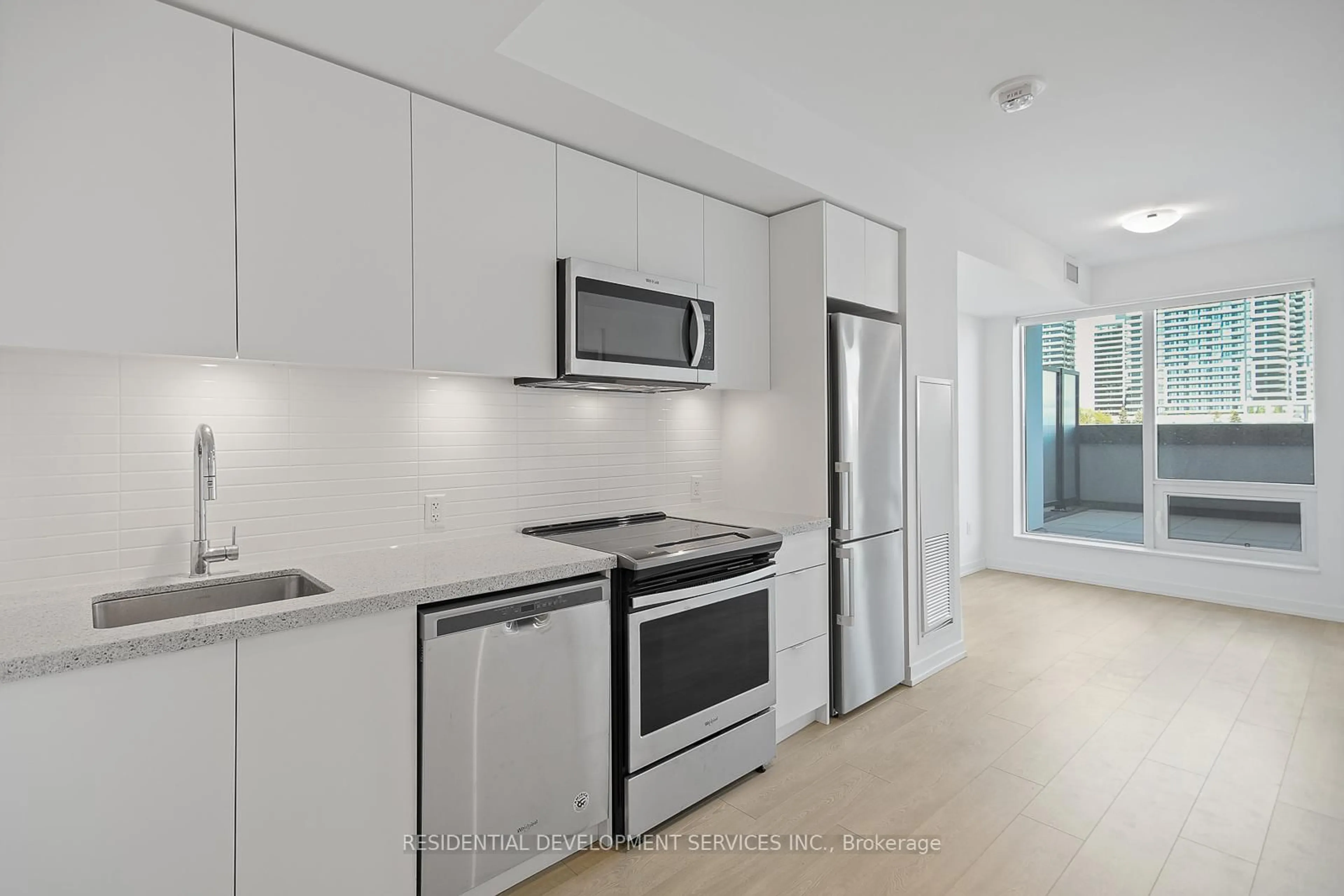 Standard kitchen, unknown for 8868 Yonge St #215E, Richmond Hill Ontario L4C 0T4