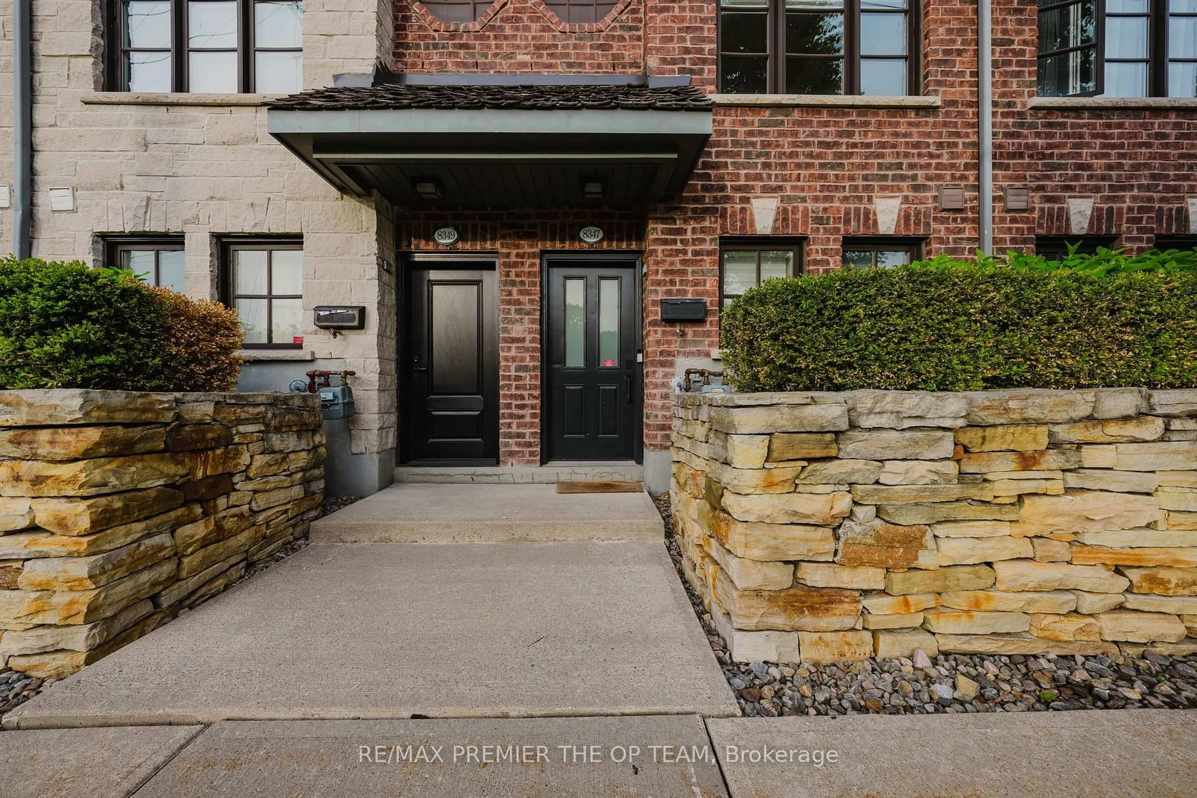 Unknown for 8347 Kipling Ave #4, Vaughan Ontario L7C 1P3