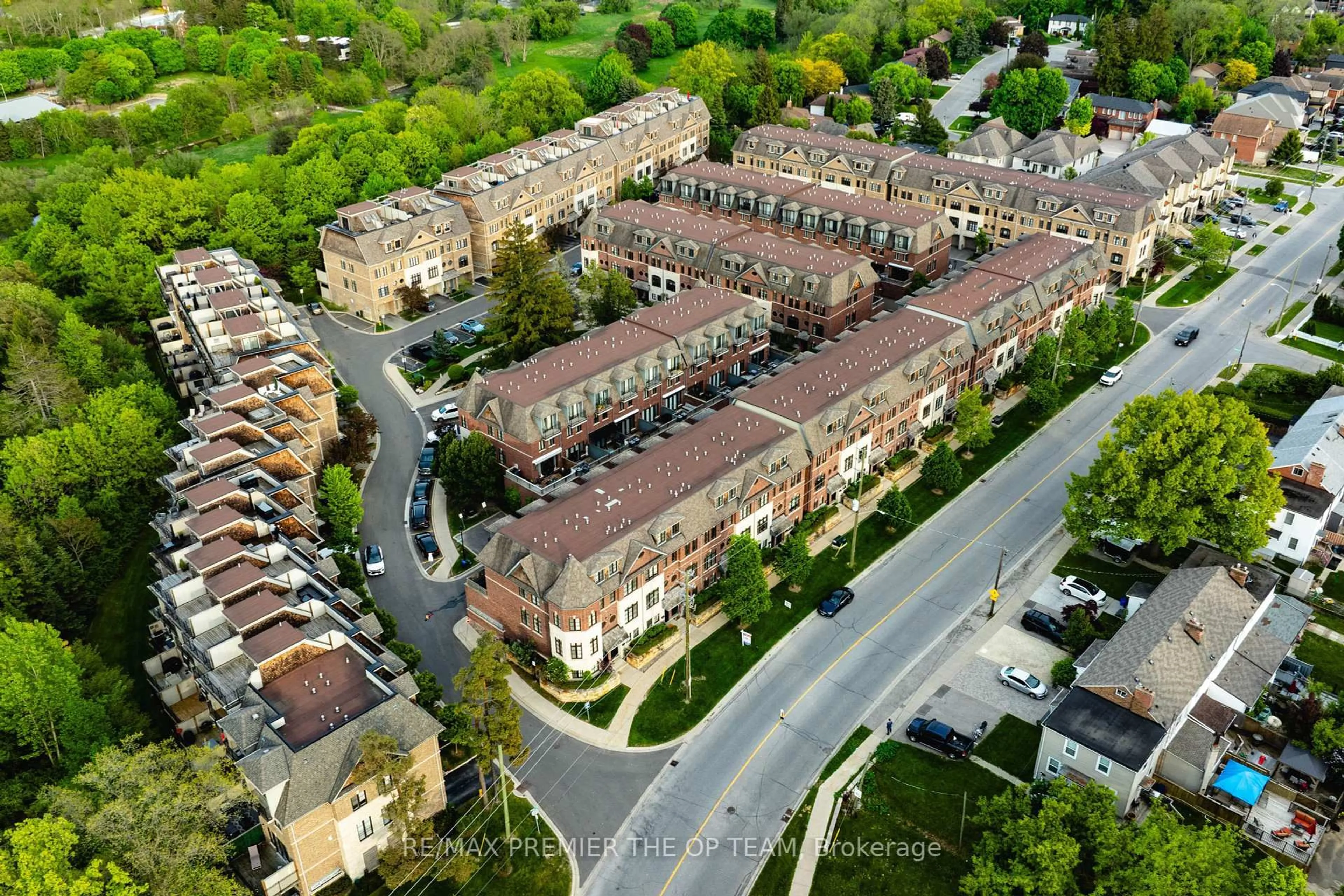 A pic from outside/outdoor area/front of a property/back of a property/a pic from drone, unknown for 8347 Kipling Ave #4, Vaughan Ontario L7C 1P3