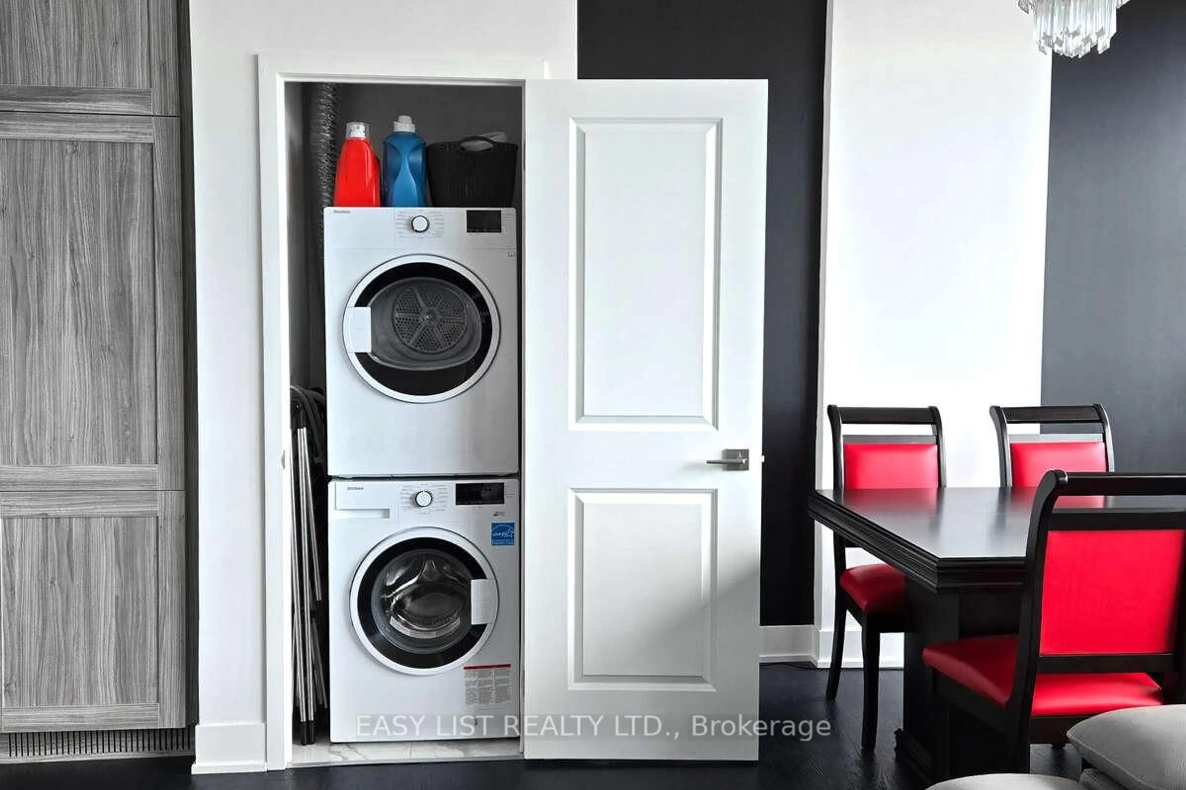 Laundry room for 2908 Highway 7 N/A #616E, Vaughan Ontario L4K 0K5