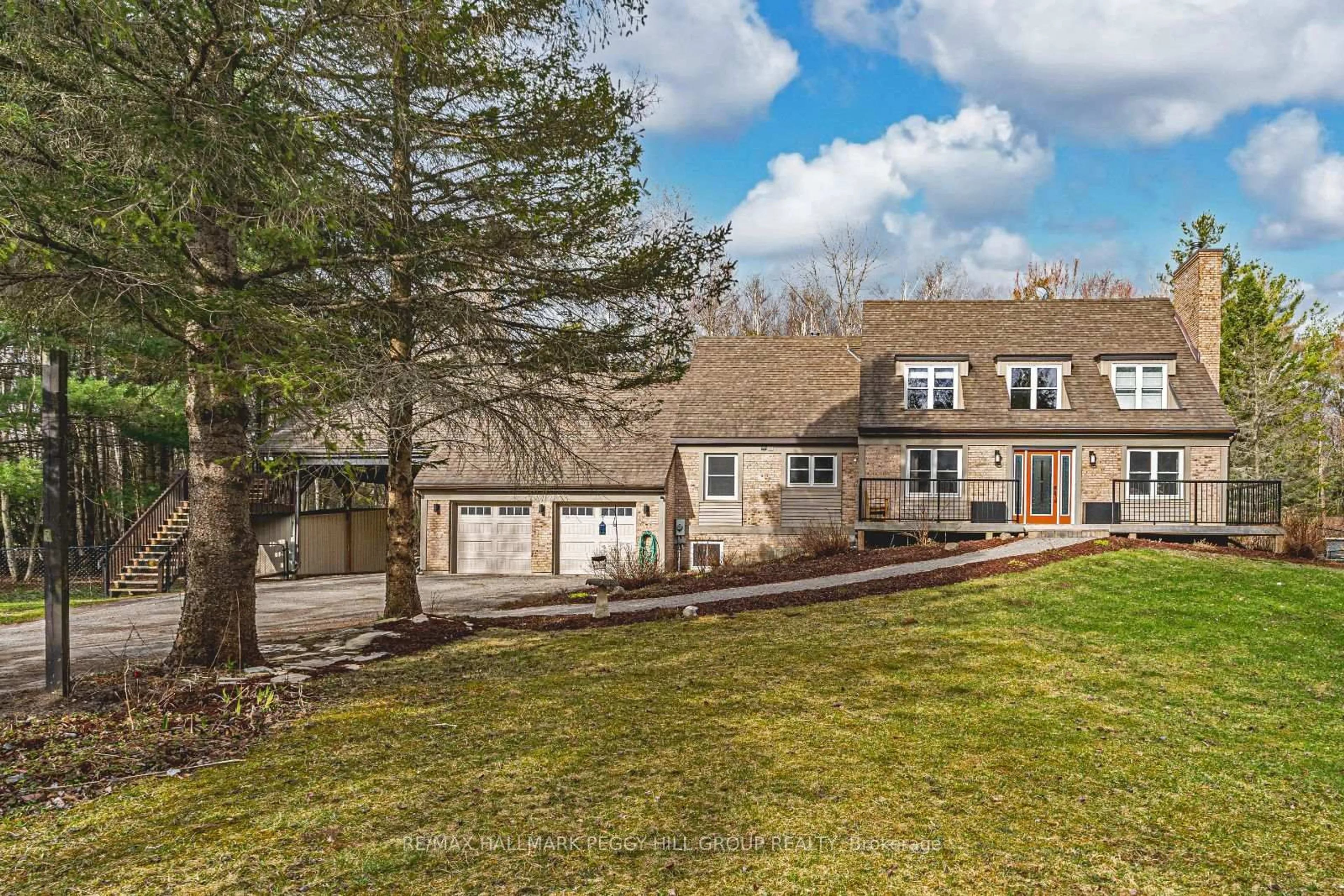 A pic from outside/outdoor area/front of a property/back of a property/a pic from drone, unknown for 7816 6th Line, Essa Ontario L0M 1T0