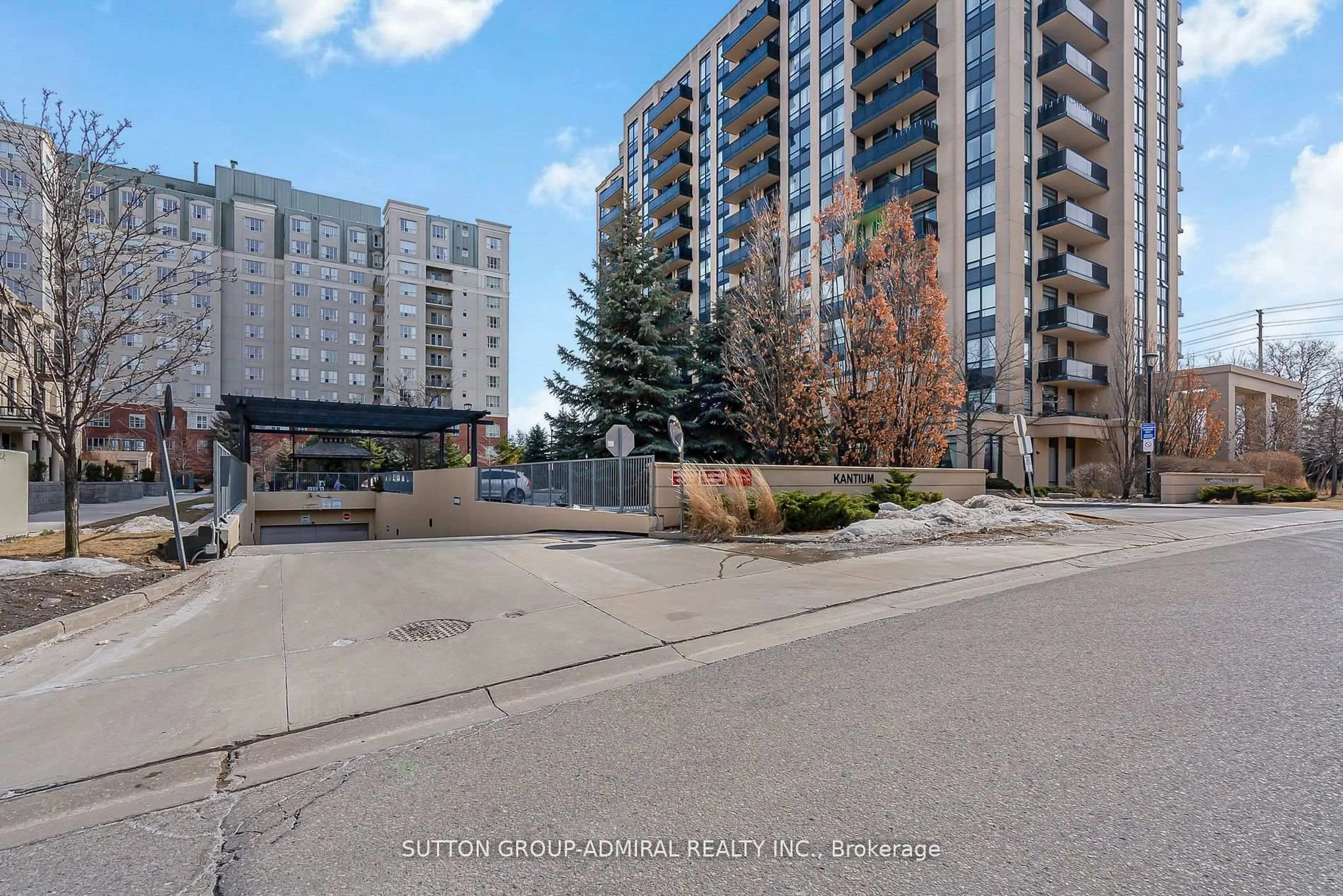 Patio, street for 520 Steeles Ave #615, Vaughan Ontario L4J 0H2