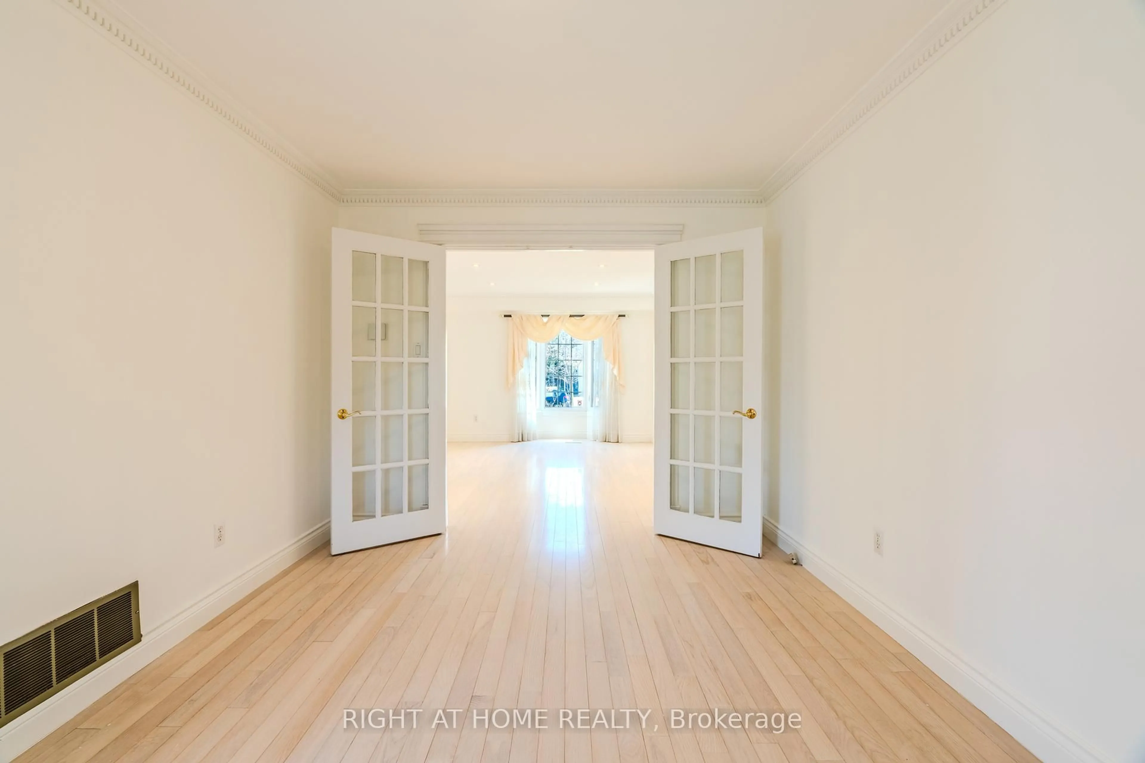 Unknown for 491 Conley St, Vaughan Ontario L4J 6T6