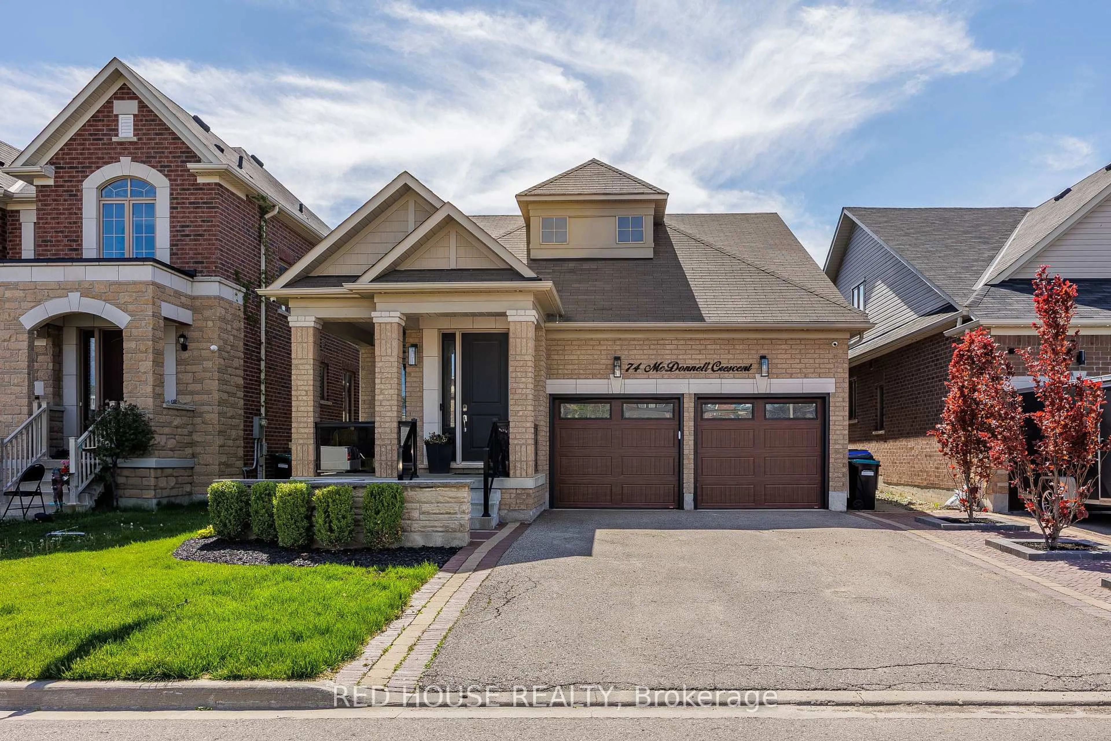 Home with brick exterior material, street for 74 Mcdonnell Cres, Bradford West Gwillimbury Ontario L3Z 0S7