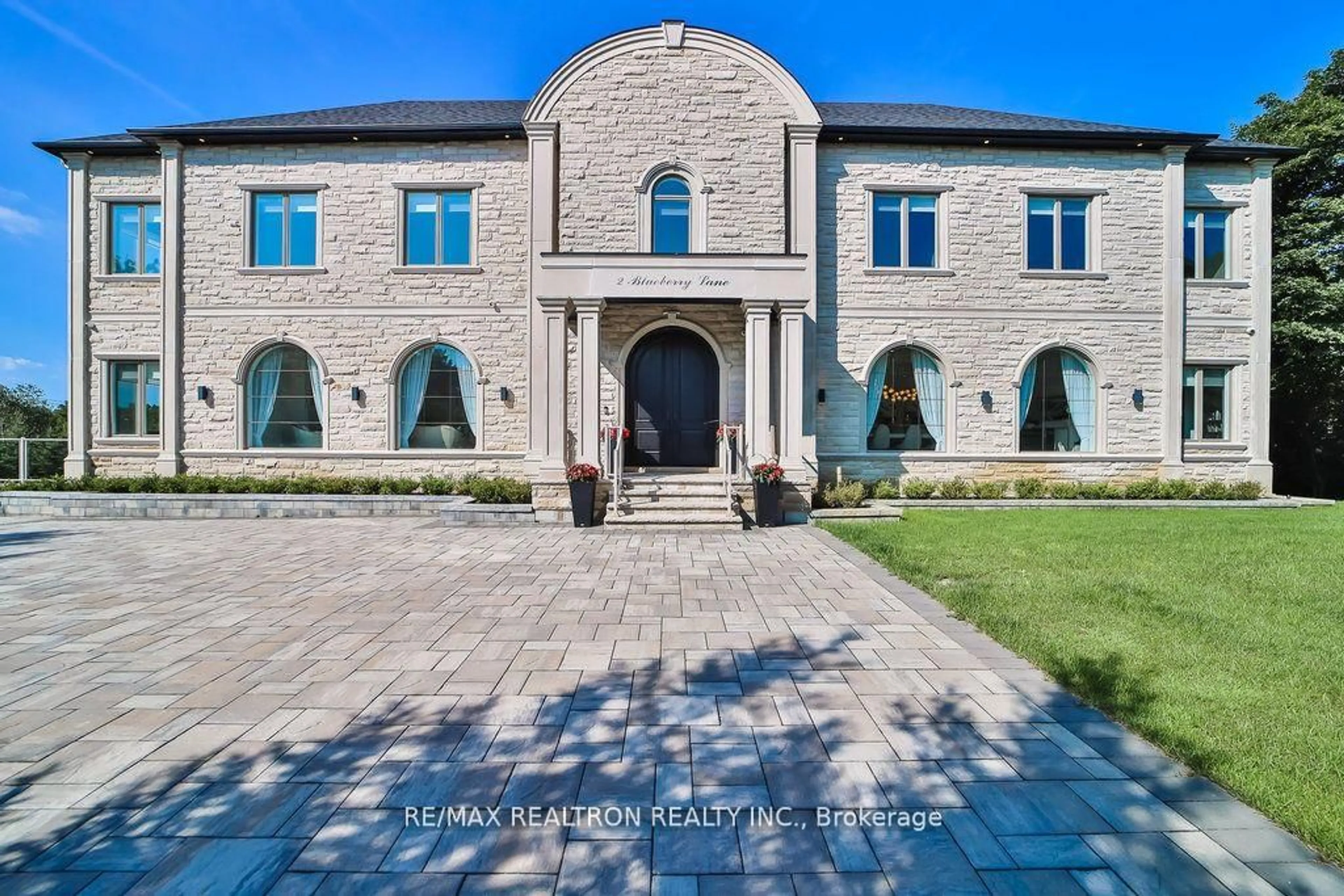 Home with brick exterior material, building for 2 Blueberry Lane, King Ontario L7B 1C5