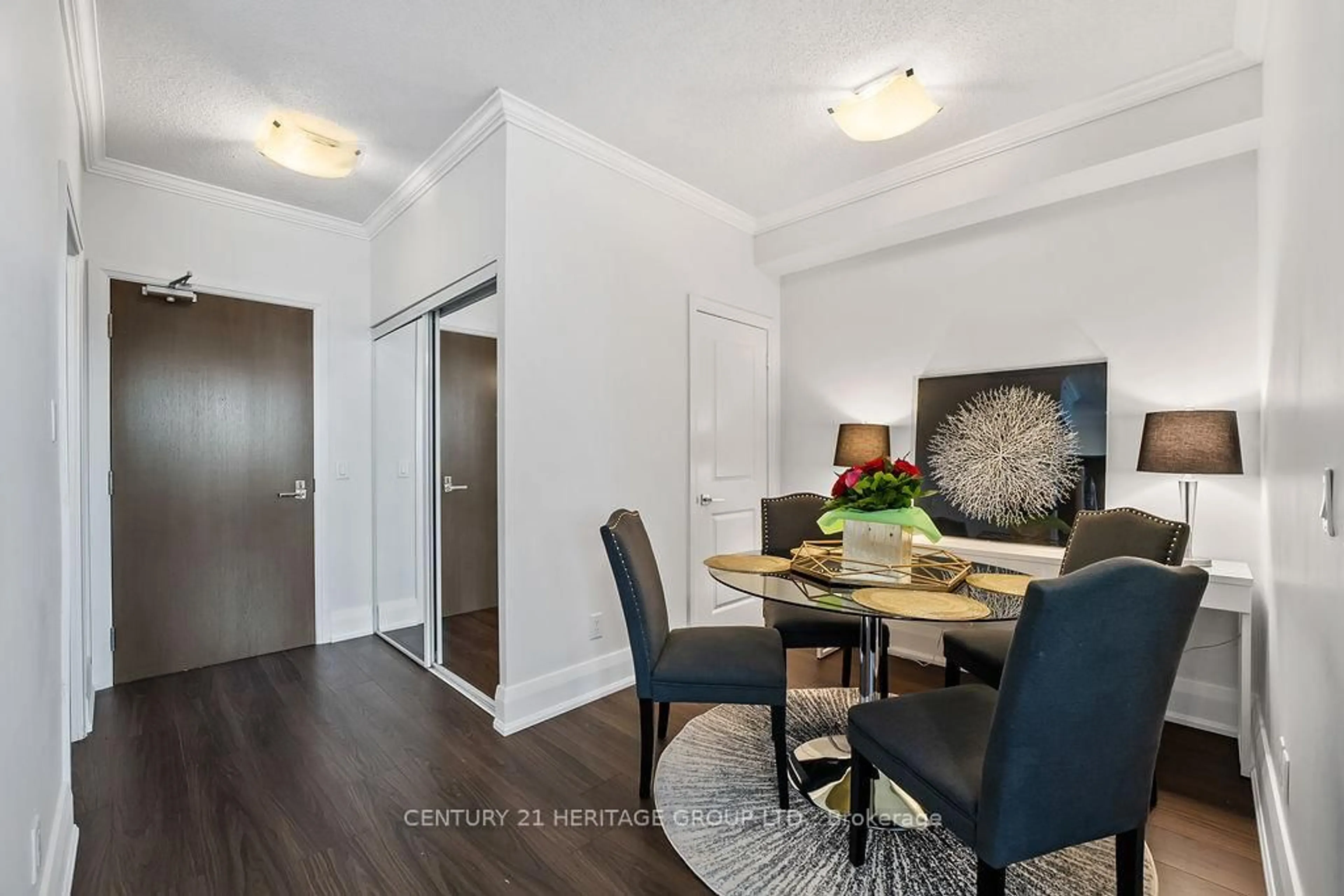 Dining room, wood/laminate floor for 85 North Park Rd #406, Vaughan Ontario L4J 0H9