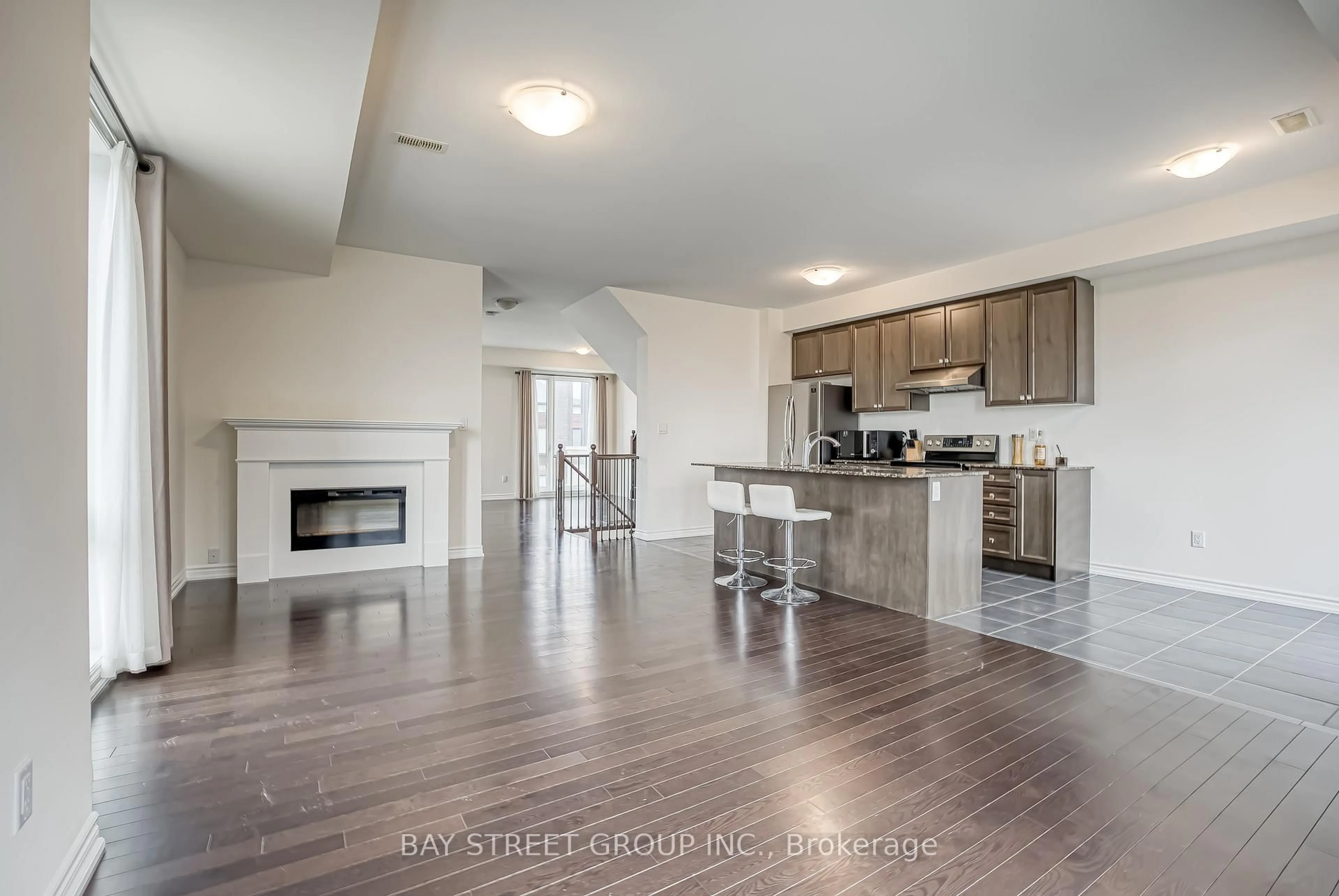 Open concept kitchen, unknown for 1 Breyworth Rd, Markham Ontario L6C 0Z5