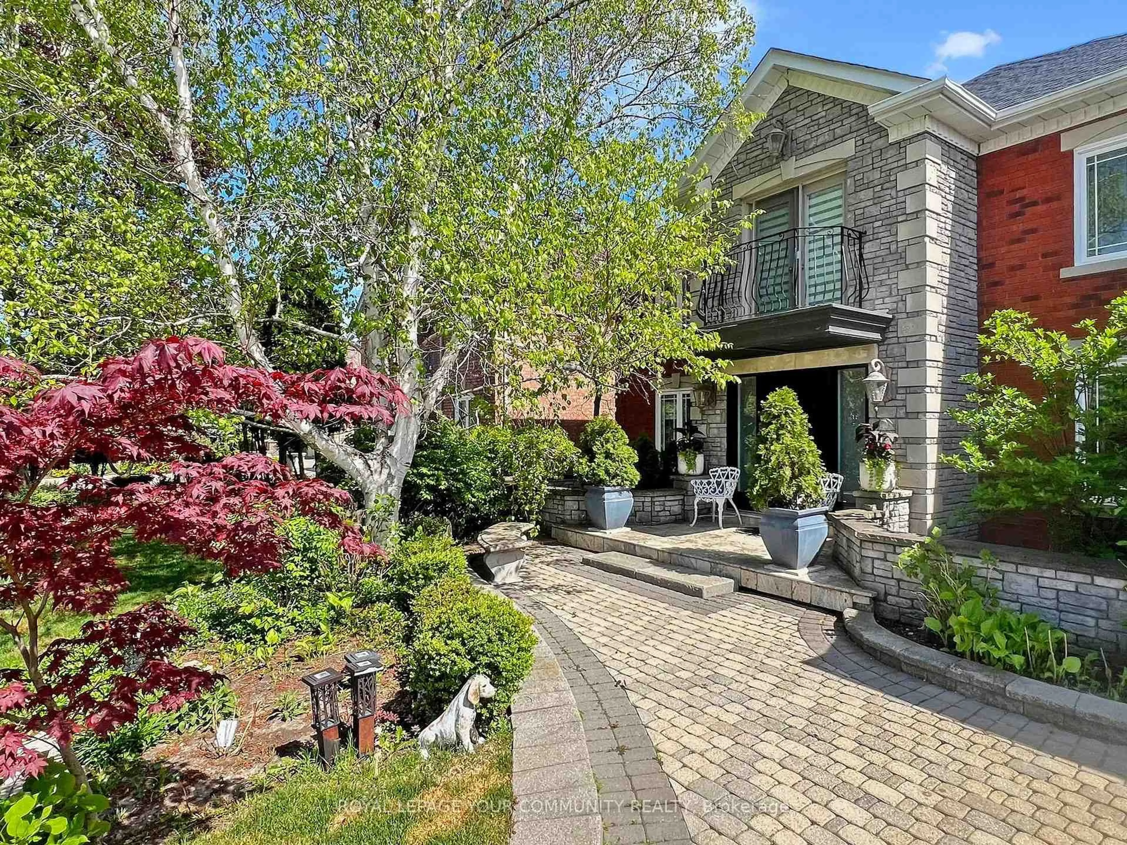 Unknown for 123 Kingsnorth Blvd, Vaughan Ontario L4L 8J6
