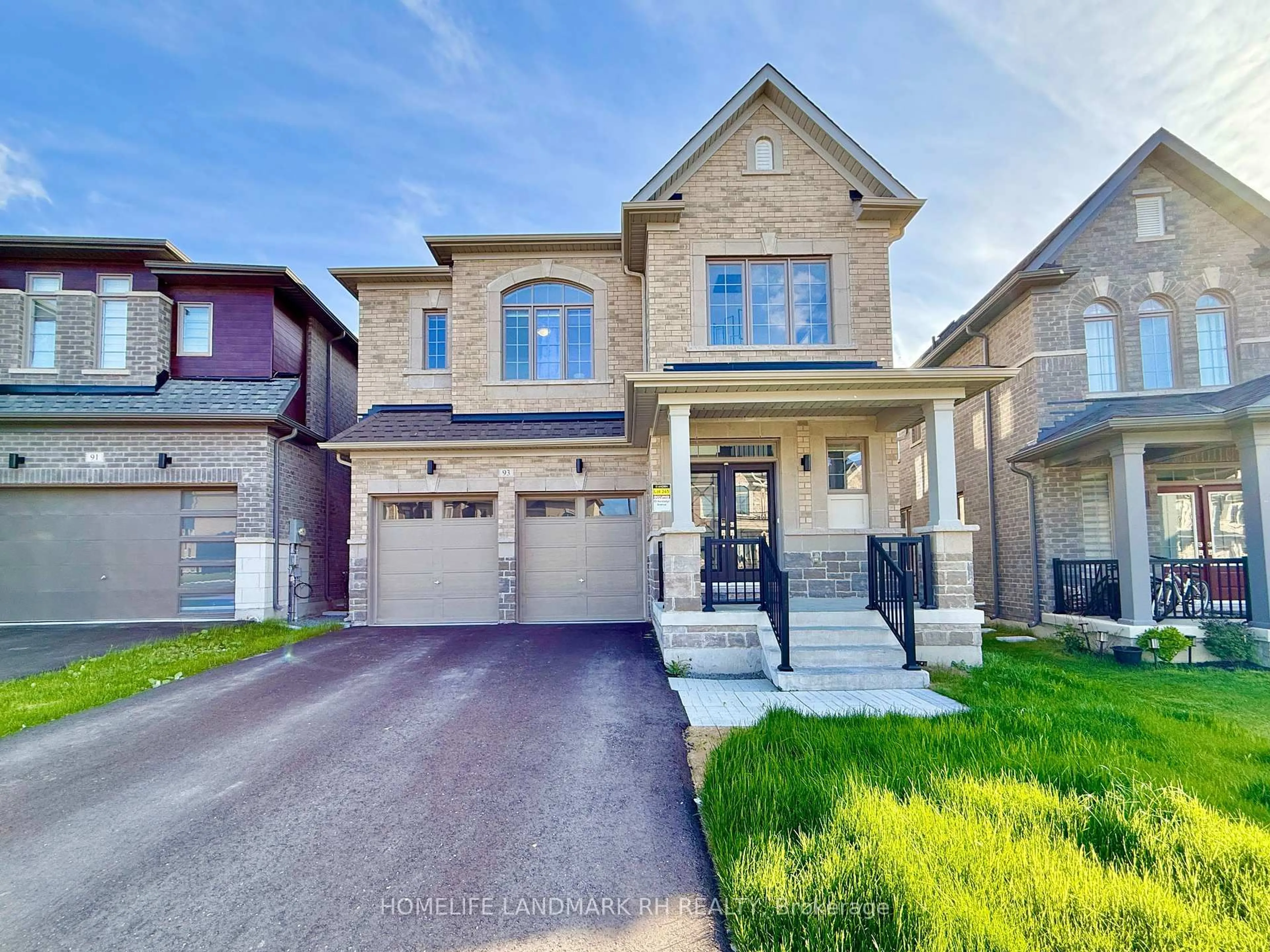 Home with brick exterior material, street for 93 Kentledge Ave, East Gwillimbury Ontario L9N 0V9