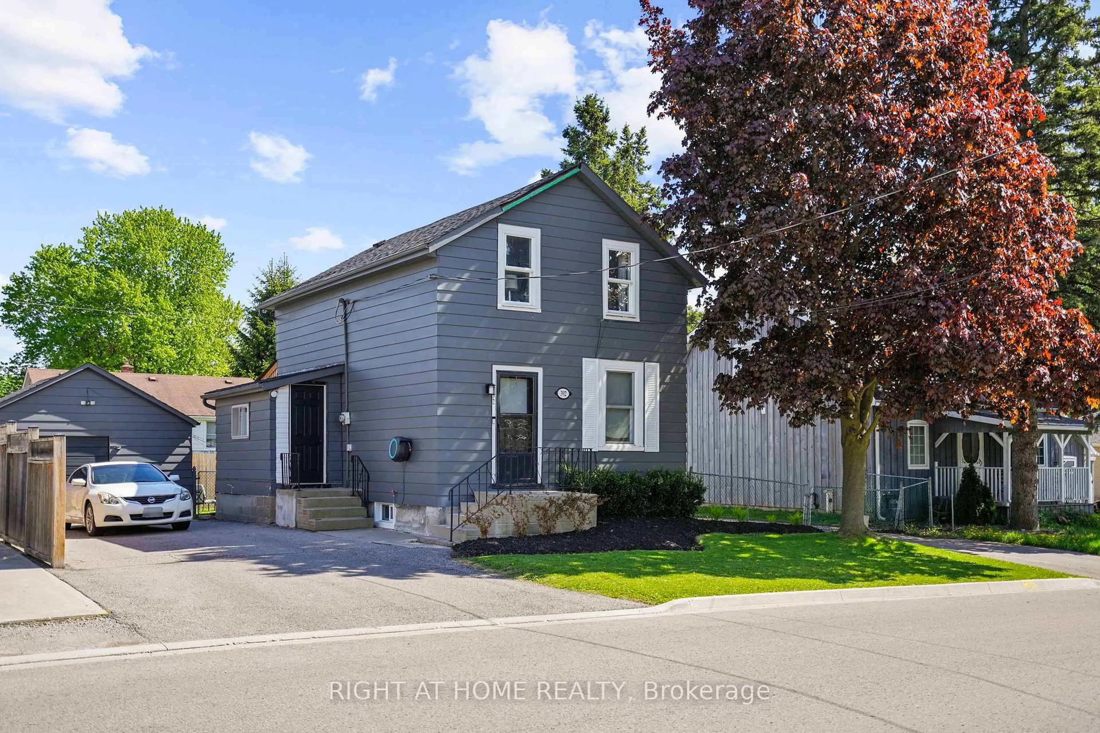 Unknown for 392 Stouffer St, Whitchurch-Stouffville Ontario L4A 4Z4