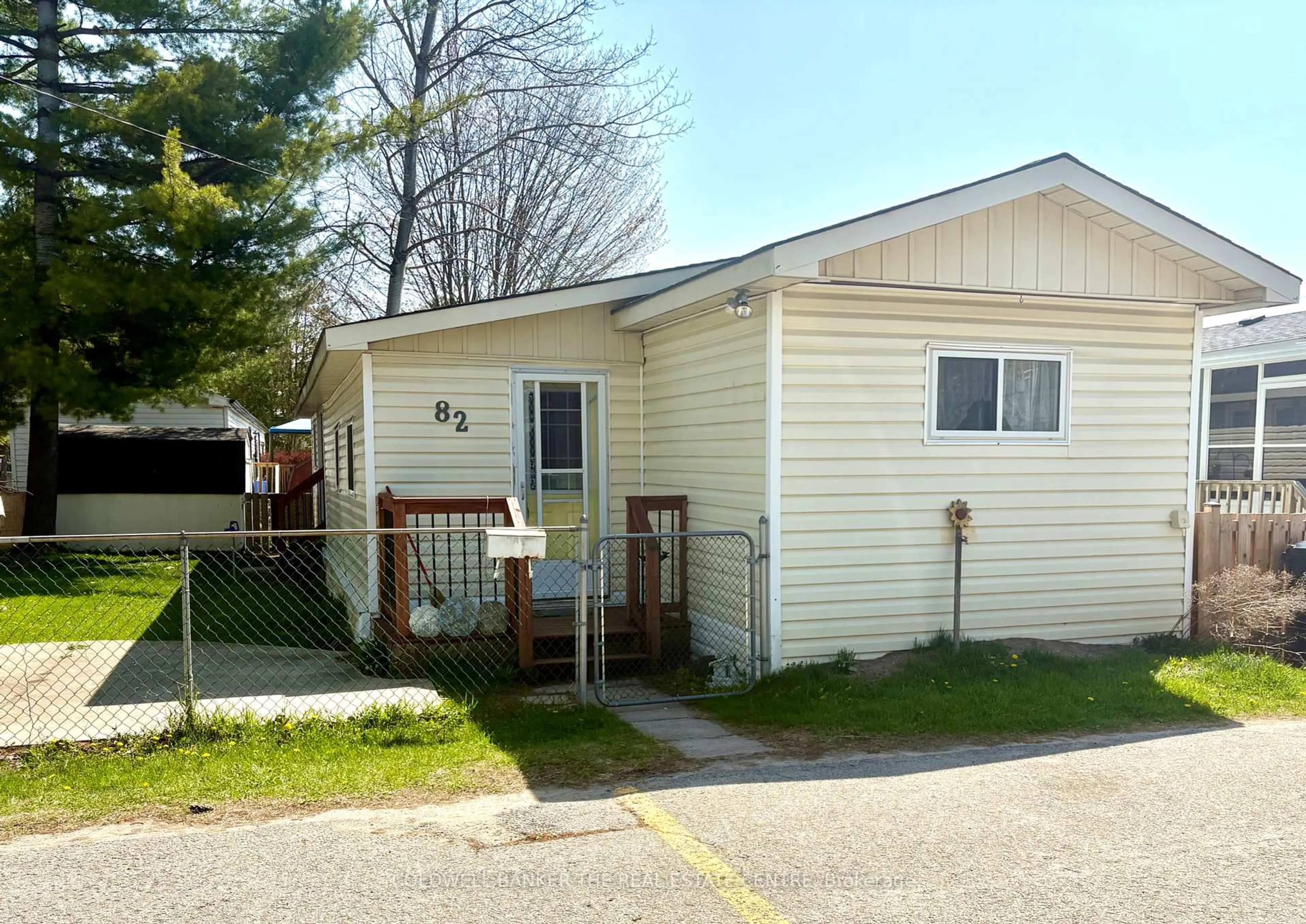 Home with vinyl exterior material, street for 82 Seventh St, Essa Ontario L3W 0L4