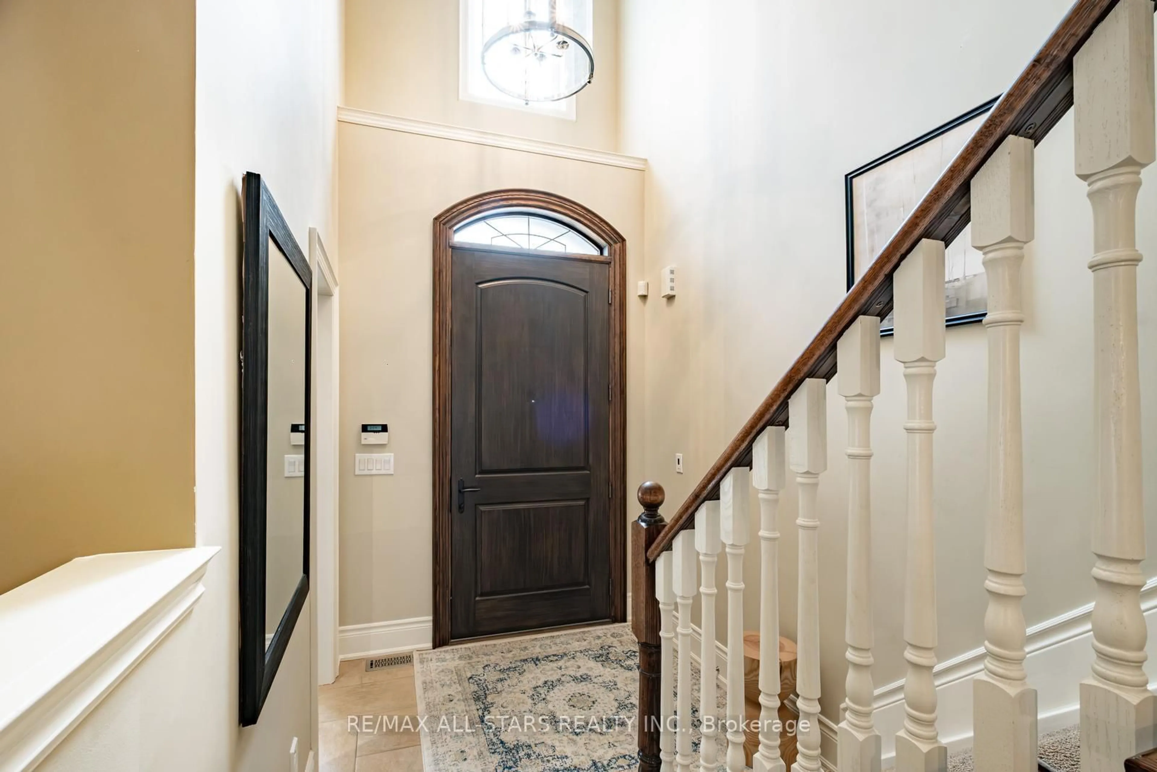 Indoor entryway for 499 Roy Rainey Ave, Markham Ontario L6E 2B2