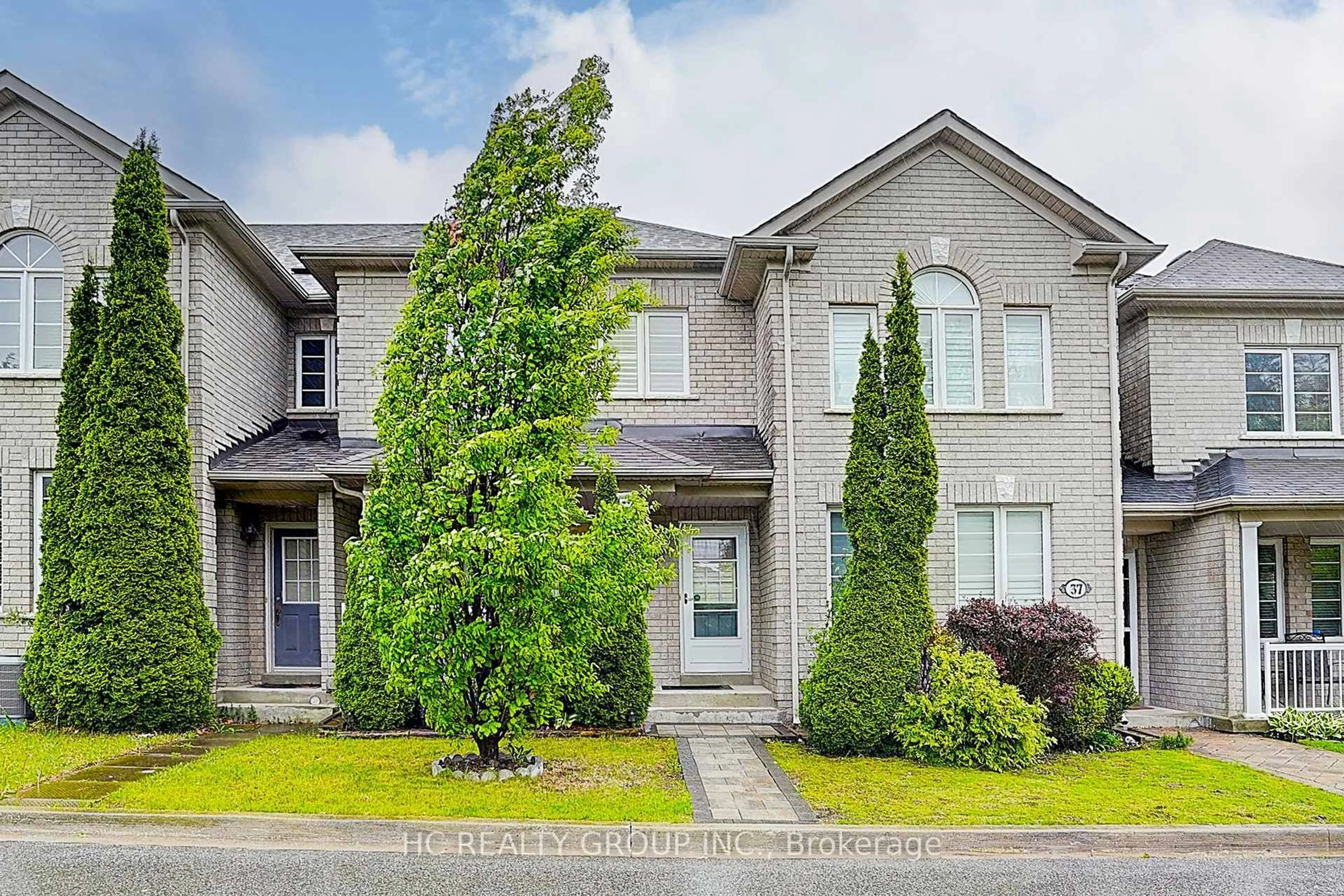 Home with brick exterior material, street for 35 Olivia Dr, Markham Ontario L6C 3B6
