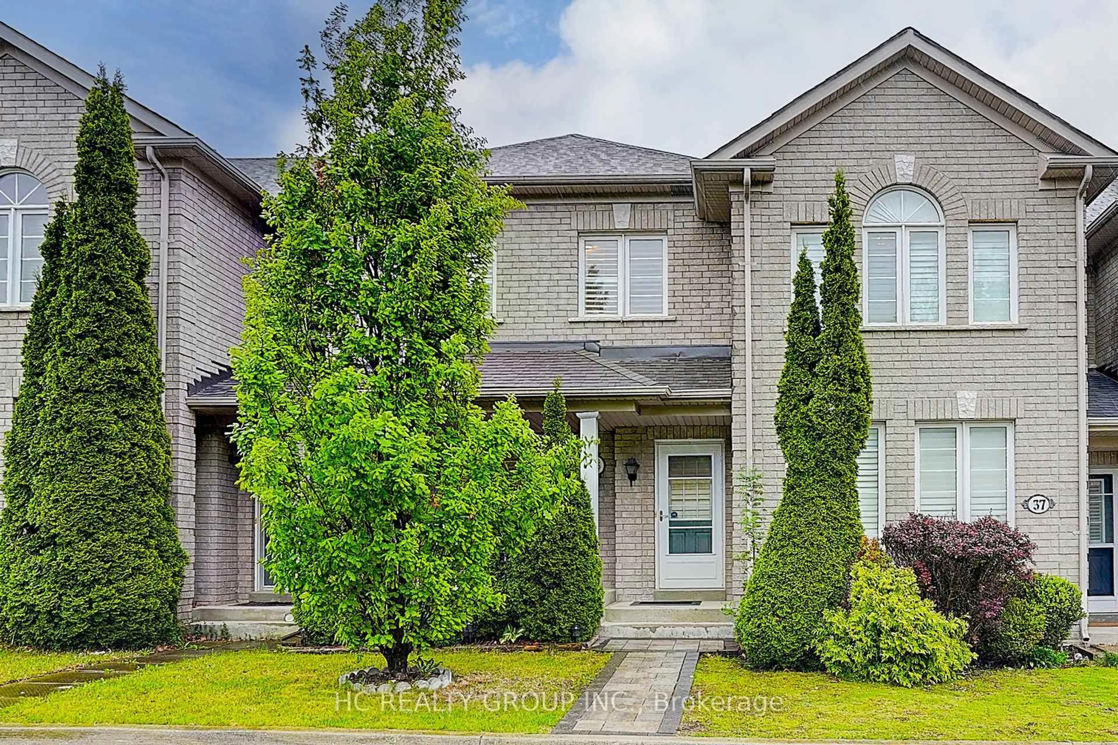 Home with brick exterior material, street for 35 Olivia Dr, Markham Ontario L6C 3B6