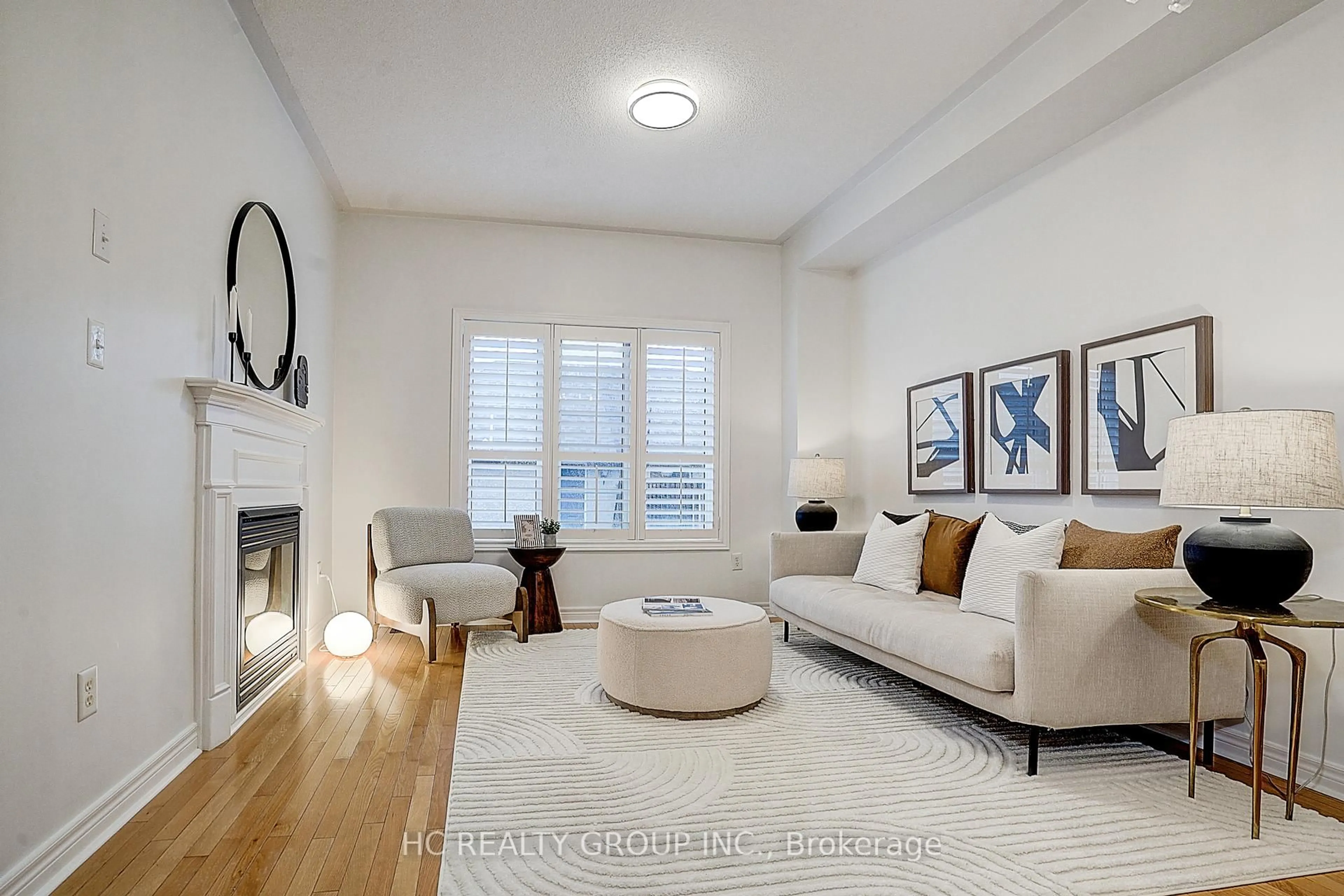 Living room with furniture, unknown for 35 Olivia Dr, Markham Ontario L6C 3B6