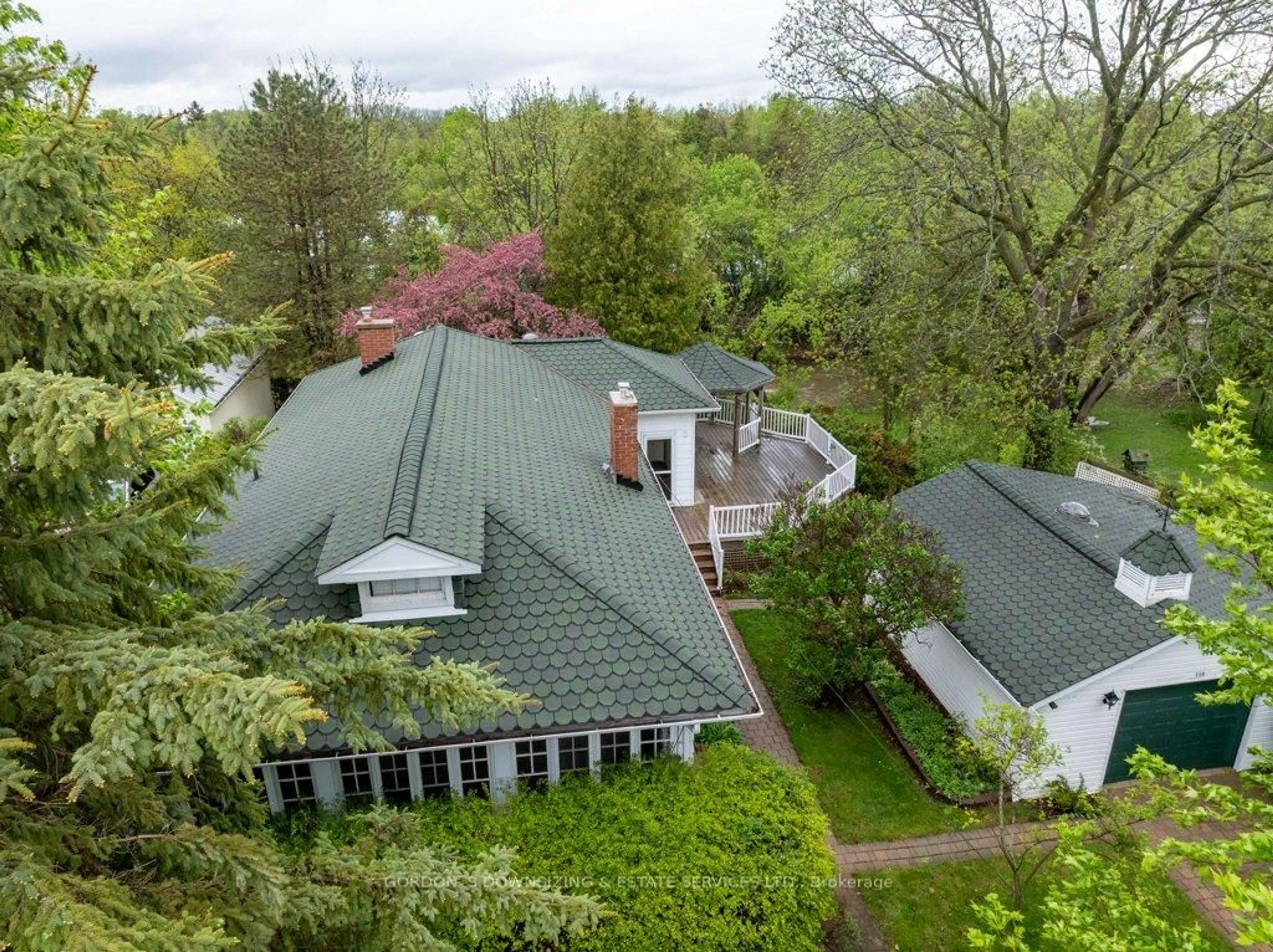 A pic from outside/outdoor area/front of a property/back of a property/a pic from drone, unknown for 138 Simcoe St, Brock Ontario L0K 1A0