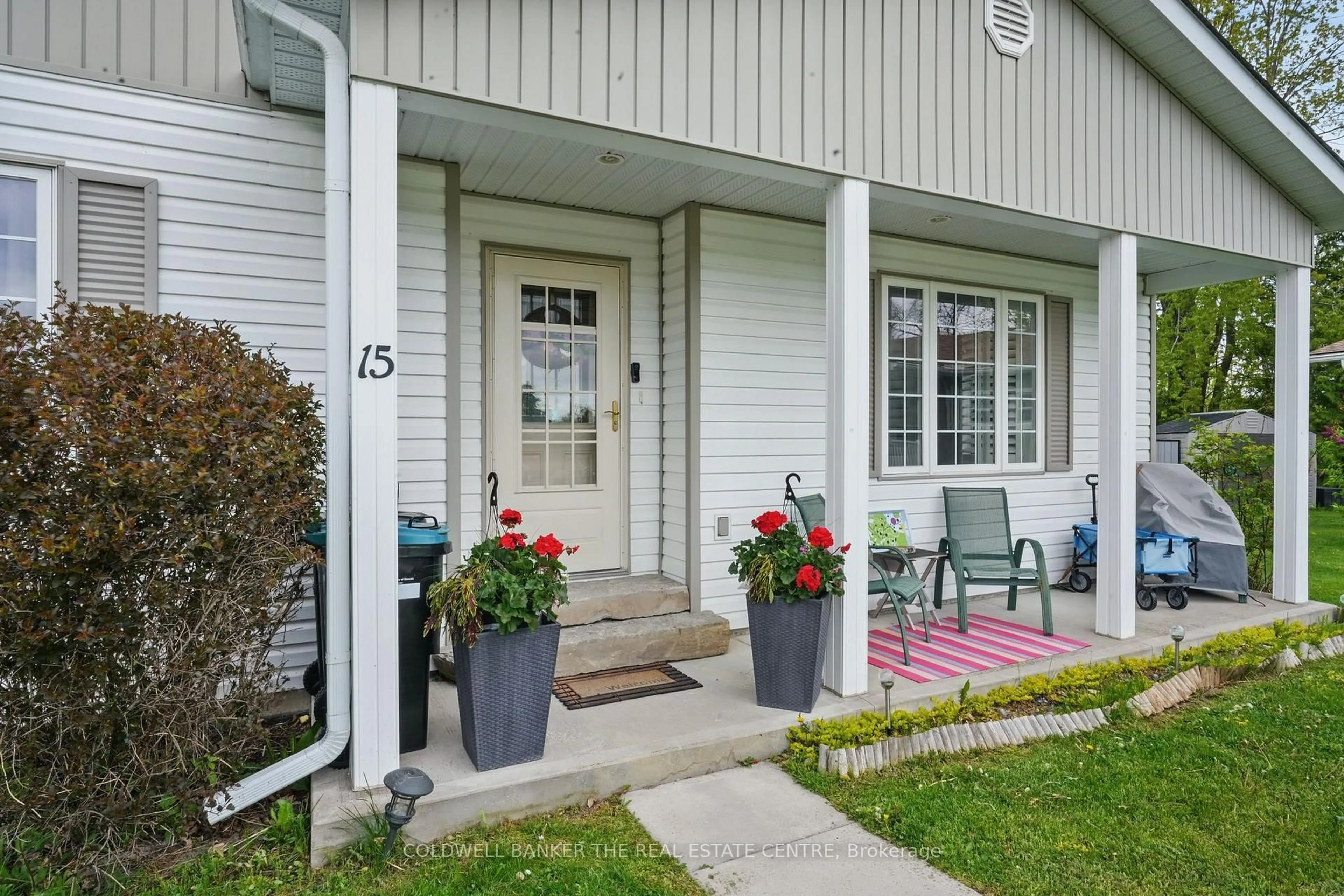 Unknown for 15 Recreation Dr, Innisfil Ontario L9S 1N5