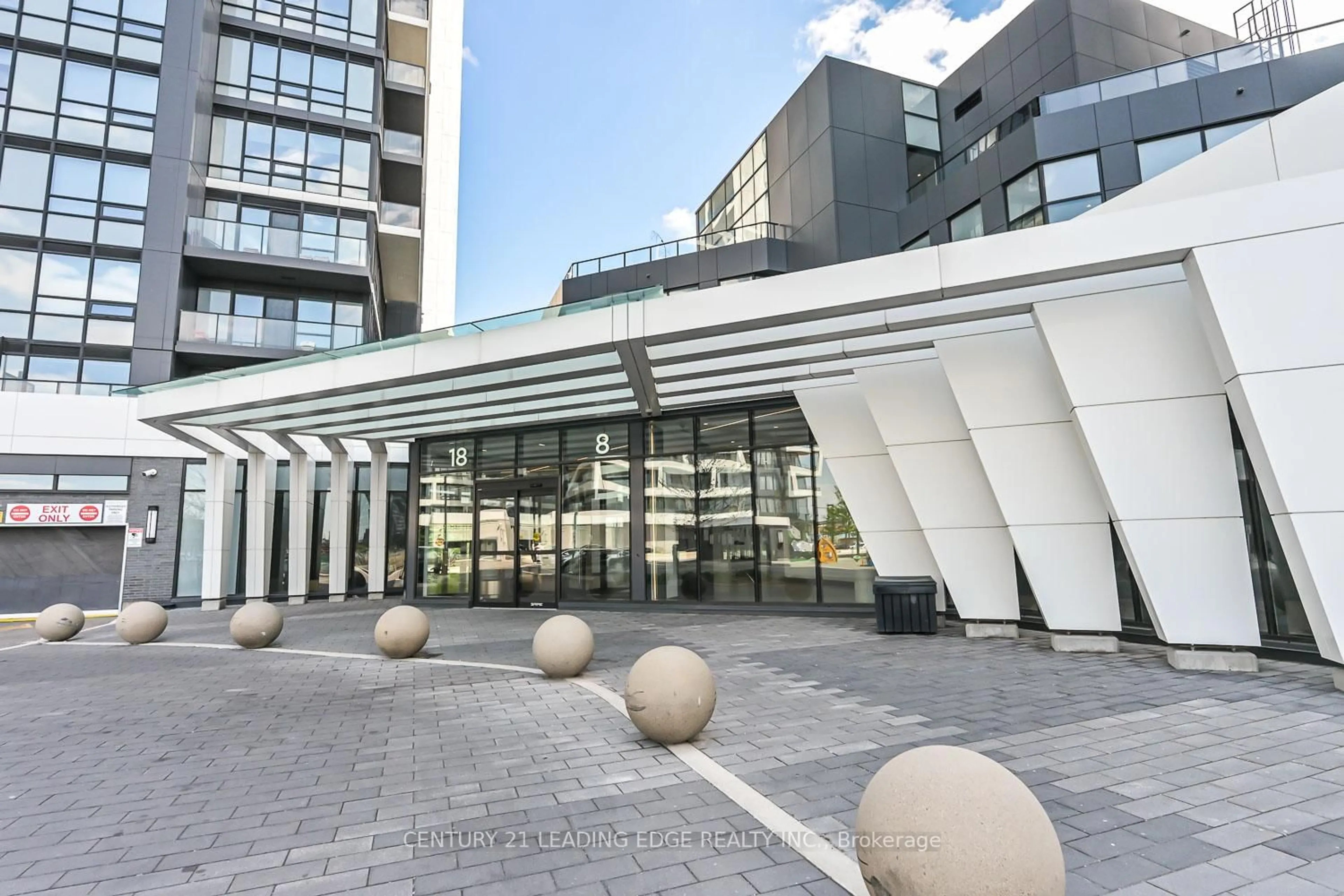 Indoor foyer for 18 Water Walk Dr #210, Markham Ontario L3R 6L5