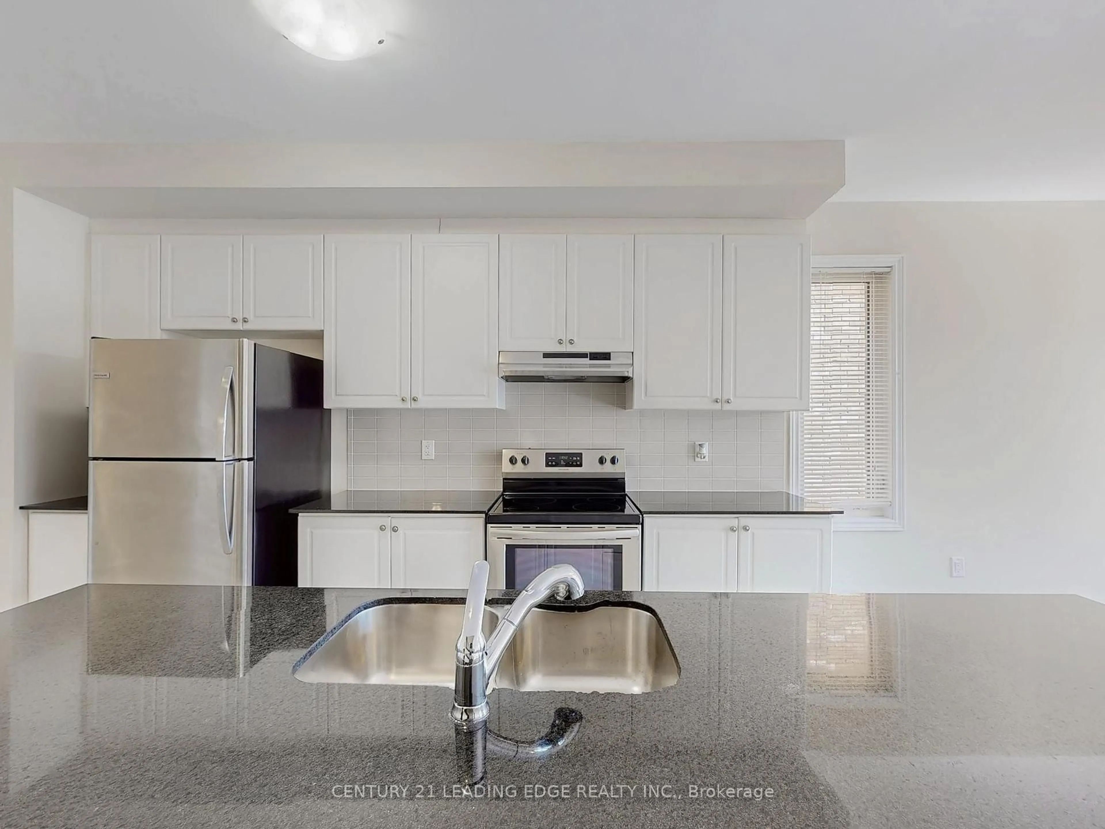 Unknown for 2023 Mullen St, Innisfil Ontario L9S 0J8