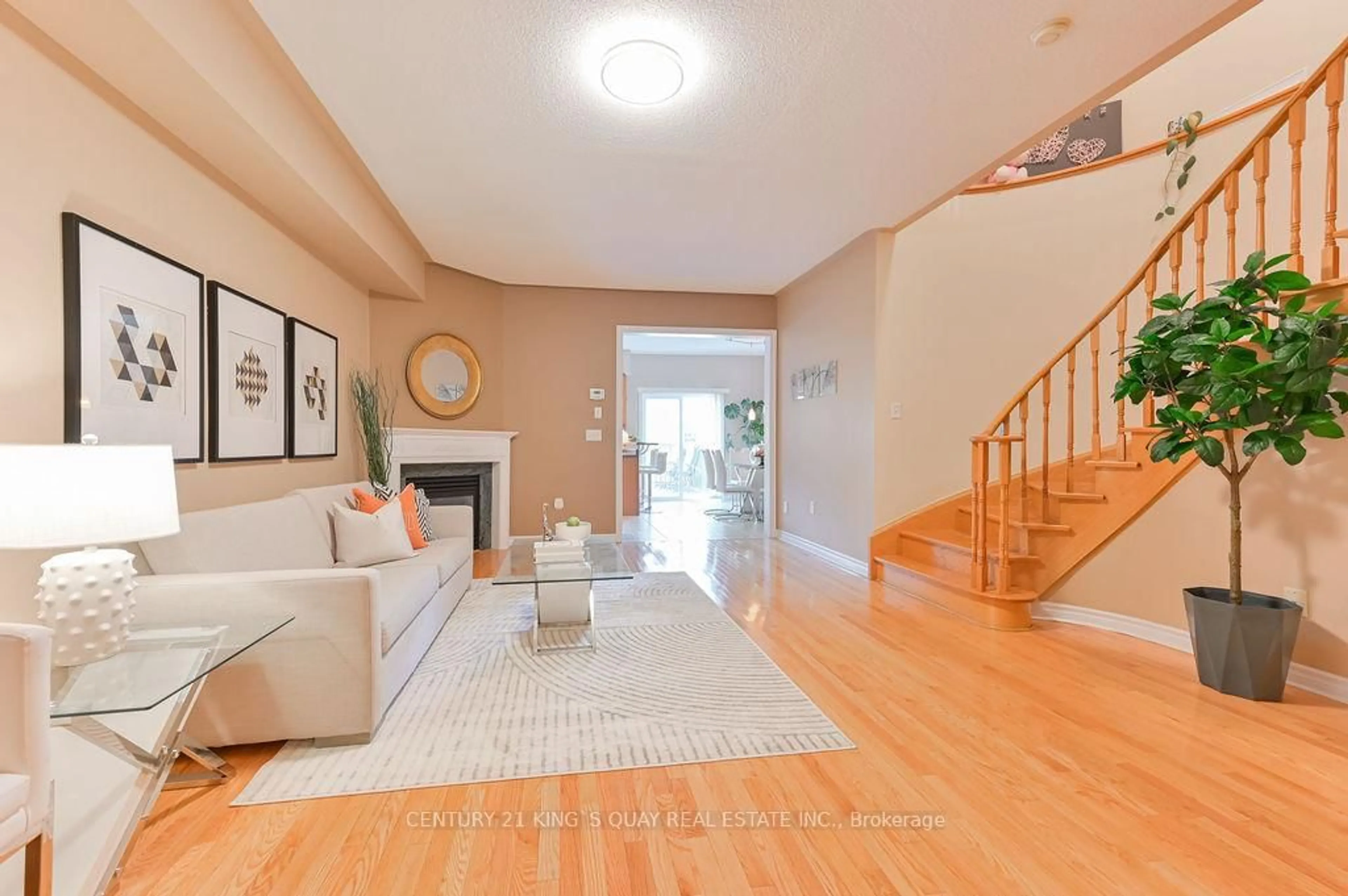 Living room with furniture, unknown for 83 Daniel Reaman Cres, Vaughan Ontario L4J 8V1