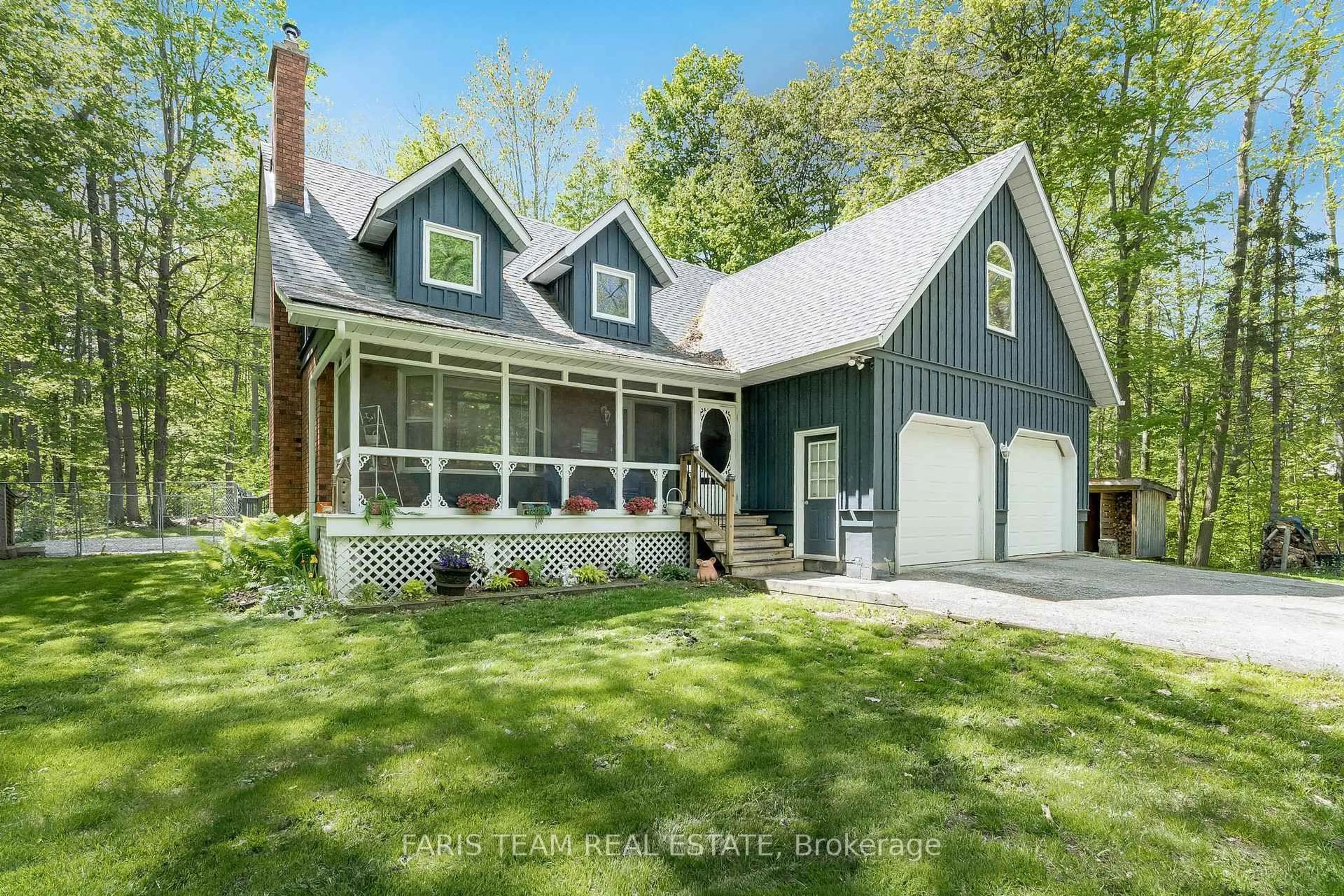 Home with vinyl exterior material, street for 47 Deer Lane, Adjala-Tosorontio Ontario L0M 1J0